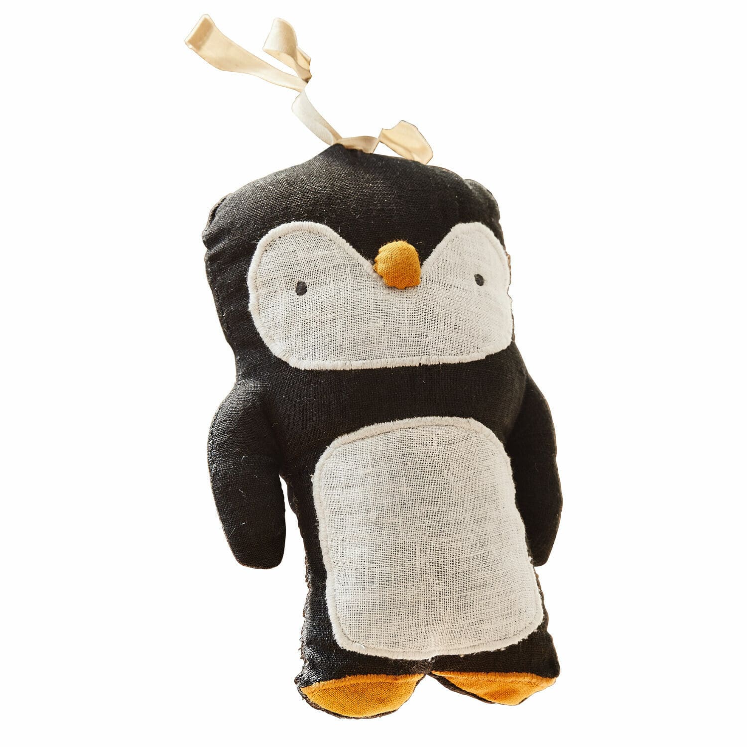 Kinderwagenanhänger Jocienne Plüsch-Pinguin zum Aufhängen aus schwarzem und weissem Stoff mit orangefarbener Nase und Füssen