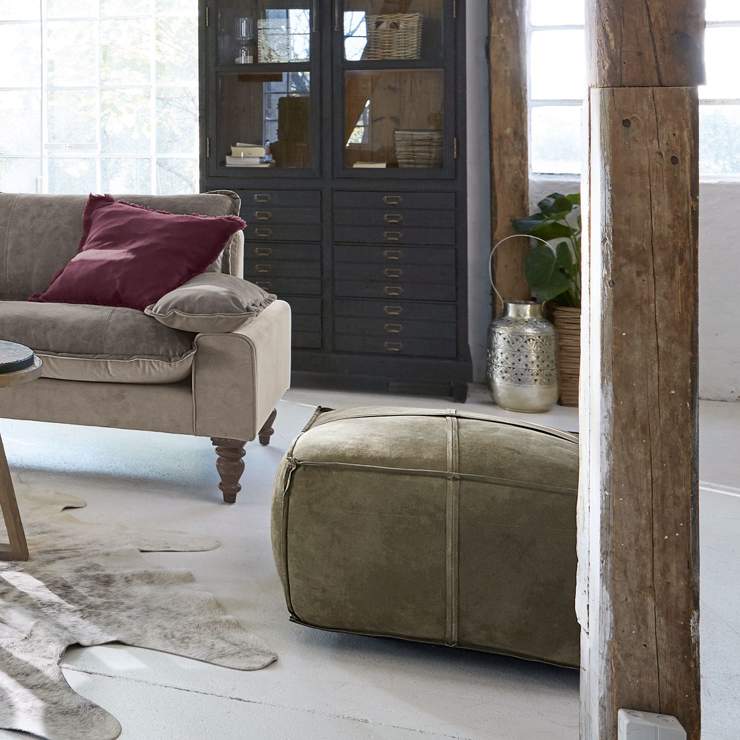 Hocker Salona