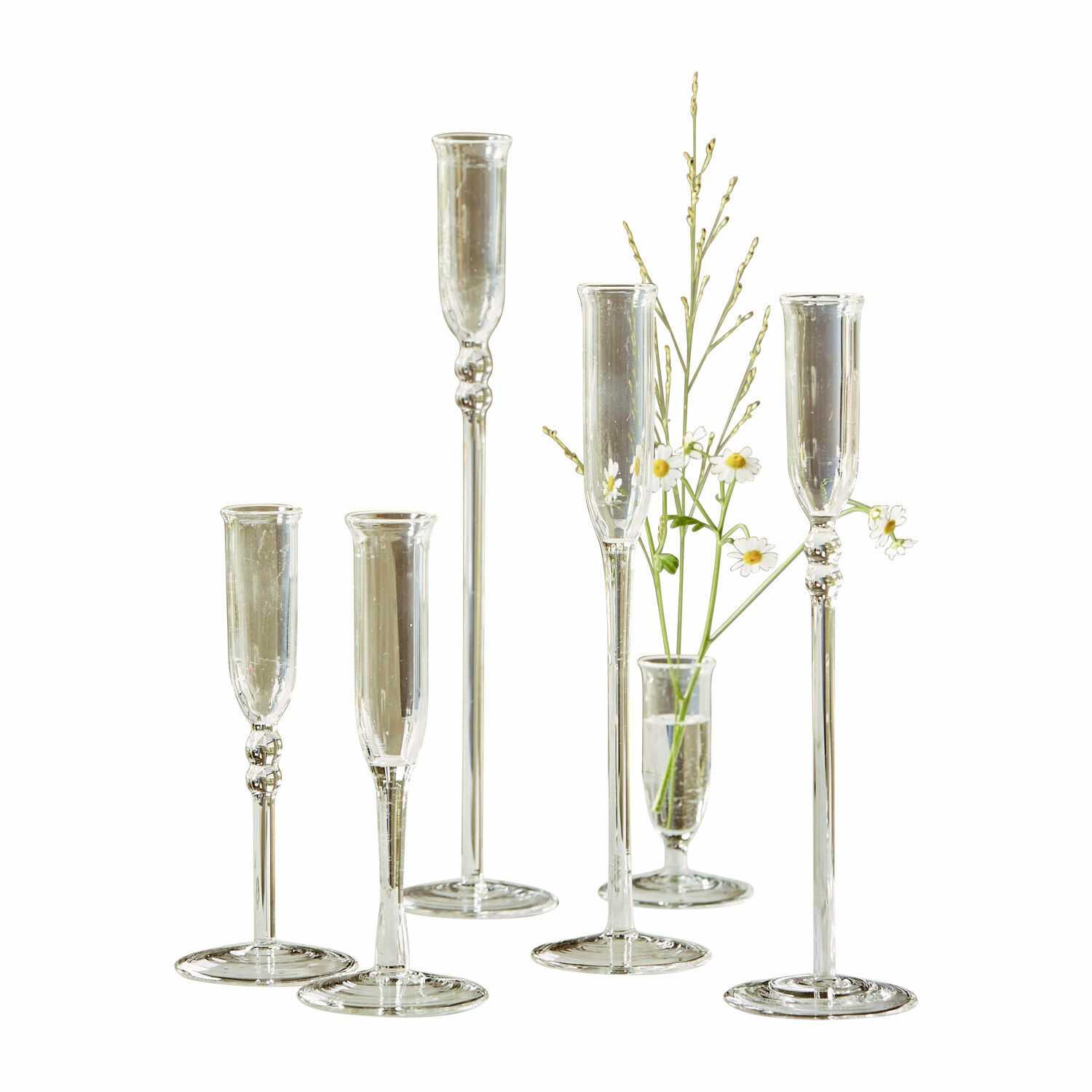Kerzenständer 6er Set Rezay Sechsteiliges Set aus transparenten Glas-Kerzenhaltern in verschiedenen Höhen mit Blumenmotiv