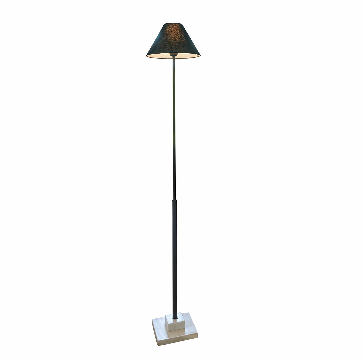 Stehlampe Orvienne Schwarze Stehlampe mit Stoffschirm und Marmorfuss für stilvolles Wohnzimmer