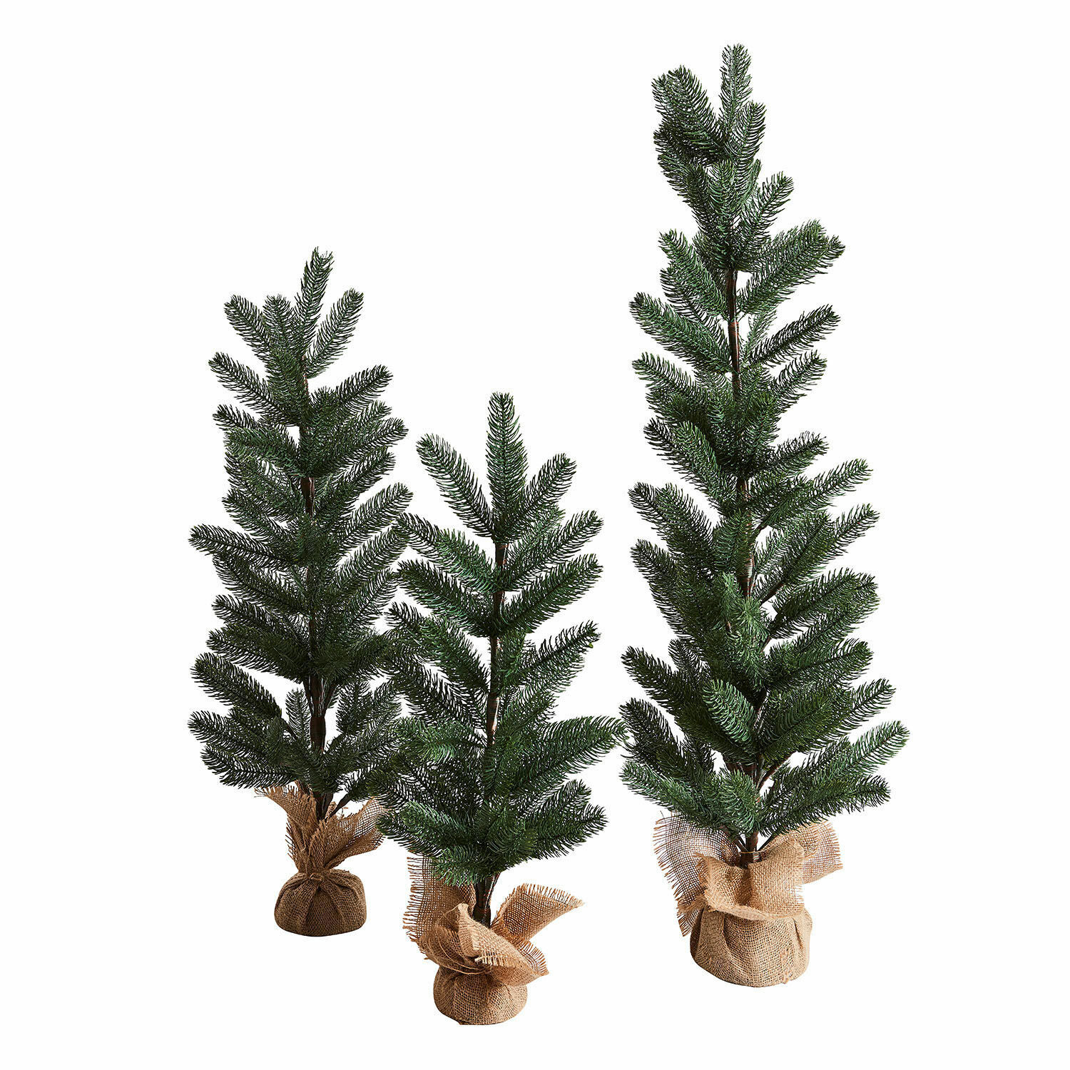 Deko-Baum 3er Set Merpins Drei künstliche Tannen mit grünen Nadeln und Jutesack als Topfverkleidung, Weihnachtsdekoration