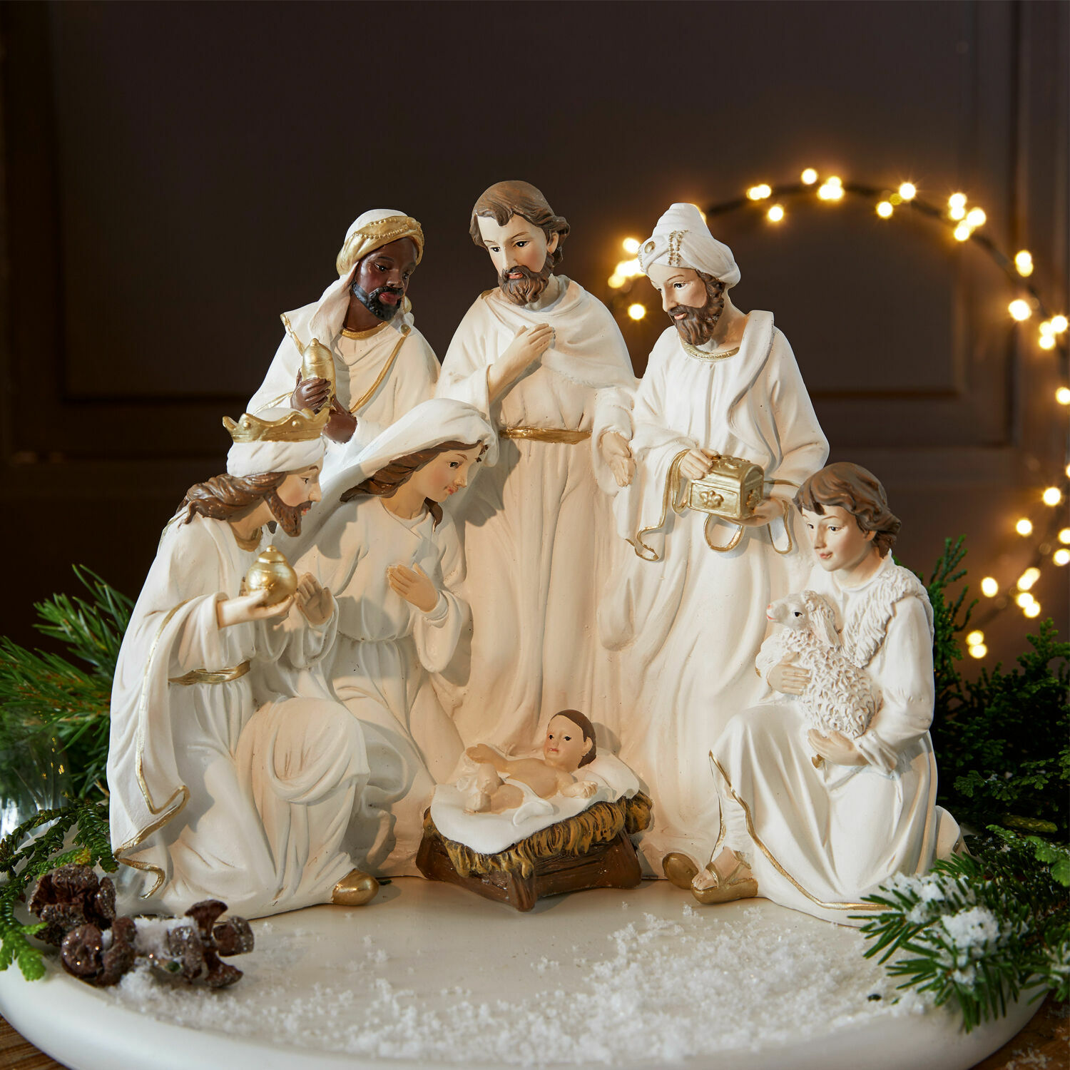Krippenfigur Kanem Weisse Keramik-Krippenfiguren mit den Heiligen Drei Königen und dem Jesuskind für Weihnachtsdekoration
