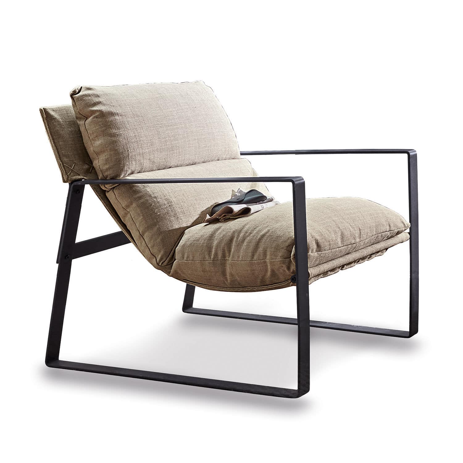 Sessel Seuvard Moderner Sessel mit beigem Stoffbezug und schwarzem Metallgestell für das Wohnzimmer
