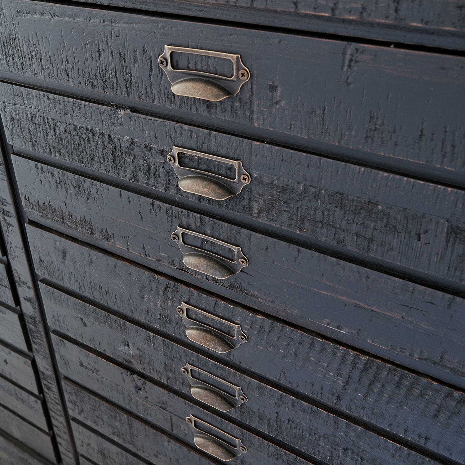Schrank Perpinan