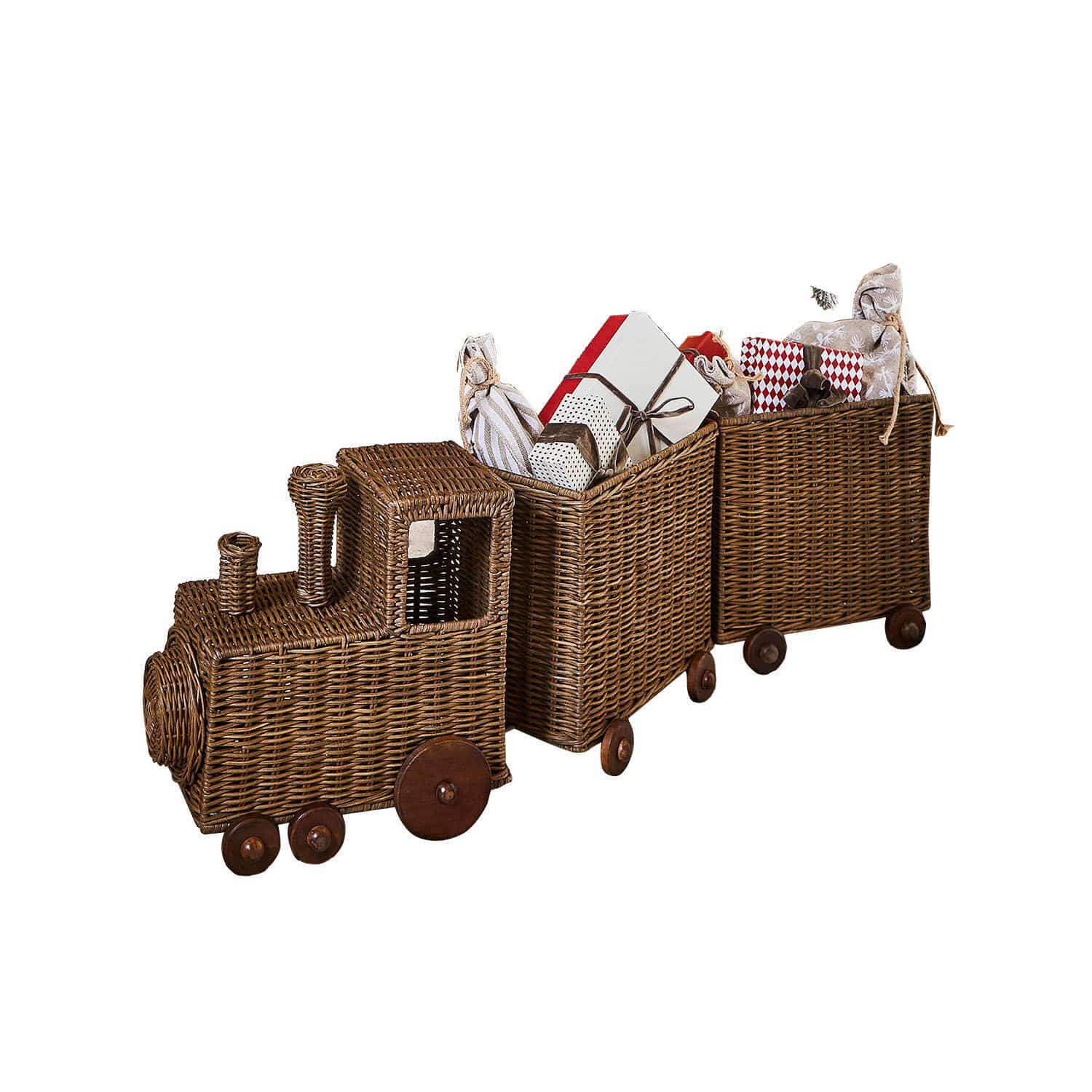 Deko-Zug Kareeva Wicker-Zug mit zwei Anhängern auf Rädern, gefüllt mit Geschenken, braune Korbdeko für Weihnachten