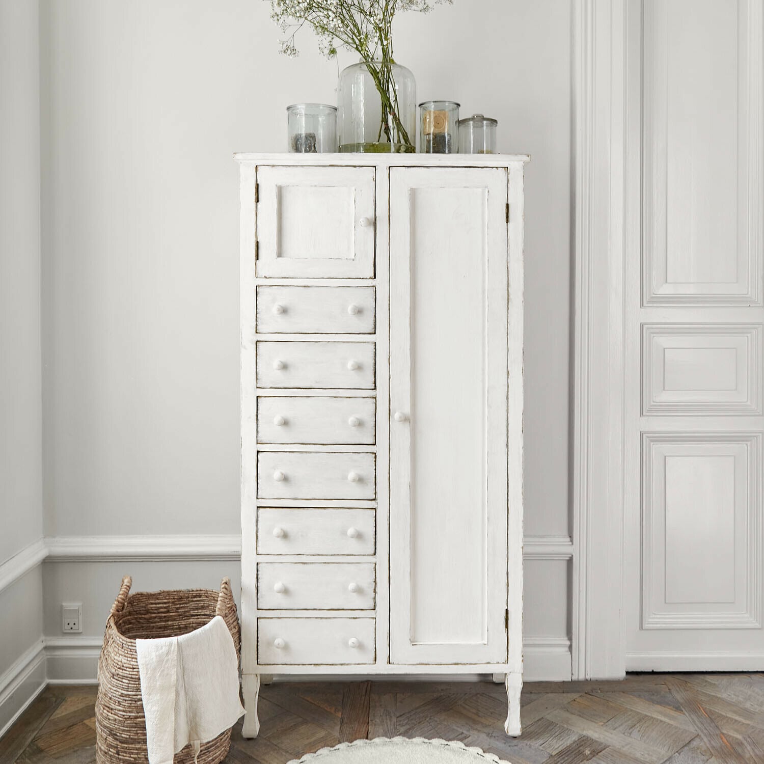 Schrank Amourien