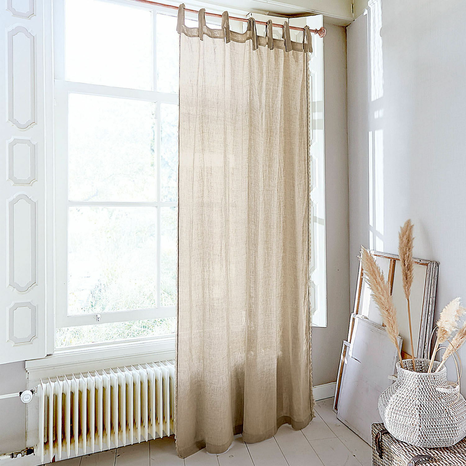 Gardine Jovis Beiger Leinenvorhang mit Schlaufen, natürlicher Stoff, Fensterdekoration für helle Räume