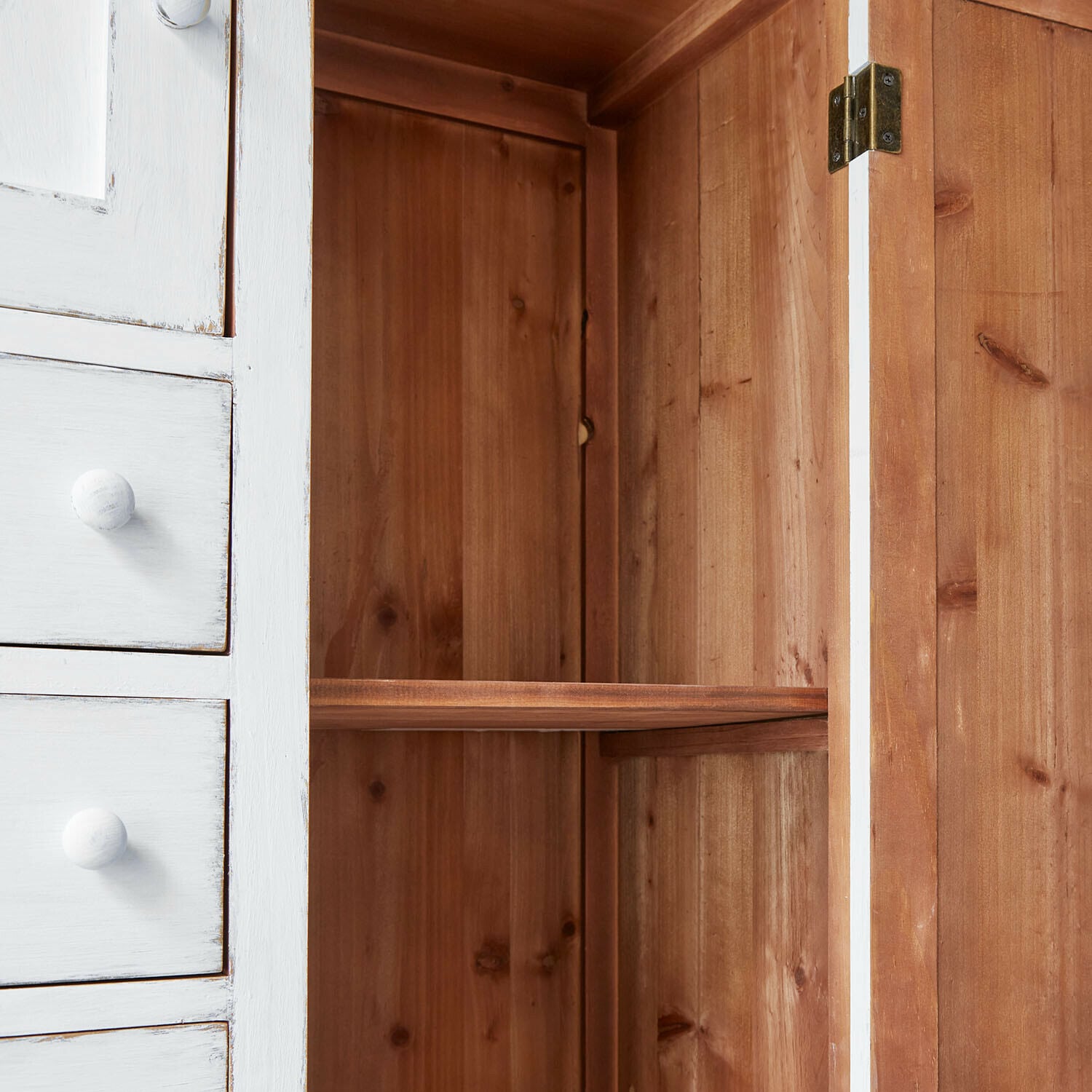 Schrank Amourien