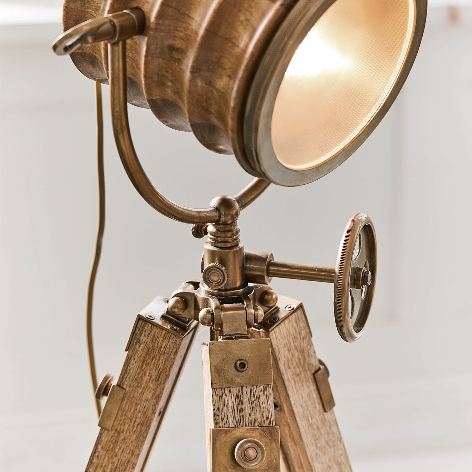 Stehlampe Lestat