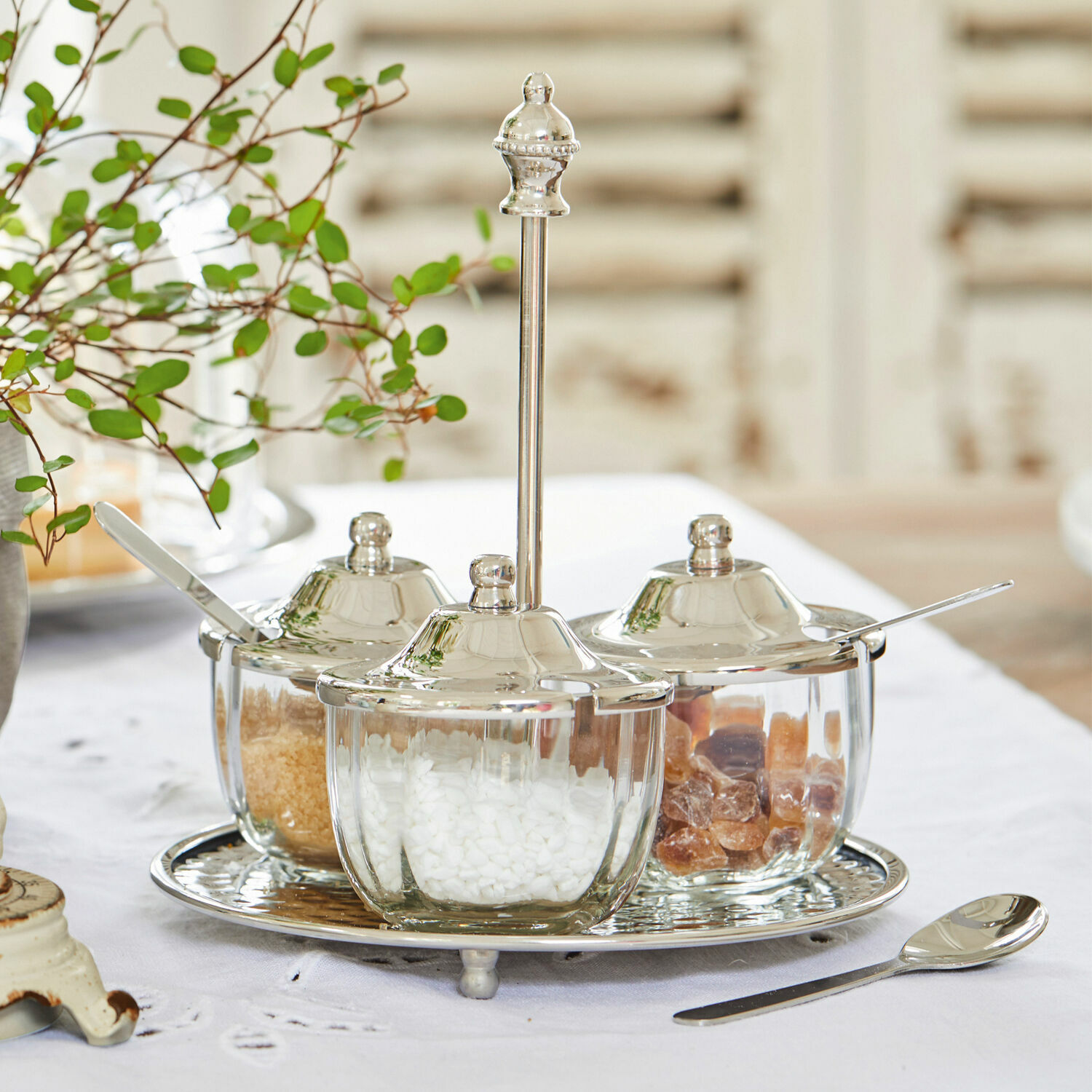 Menage Julius Gläsernes Zucker-Set mit Metalldeckeln und Tablett für den Küchentisch