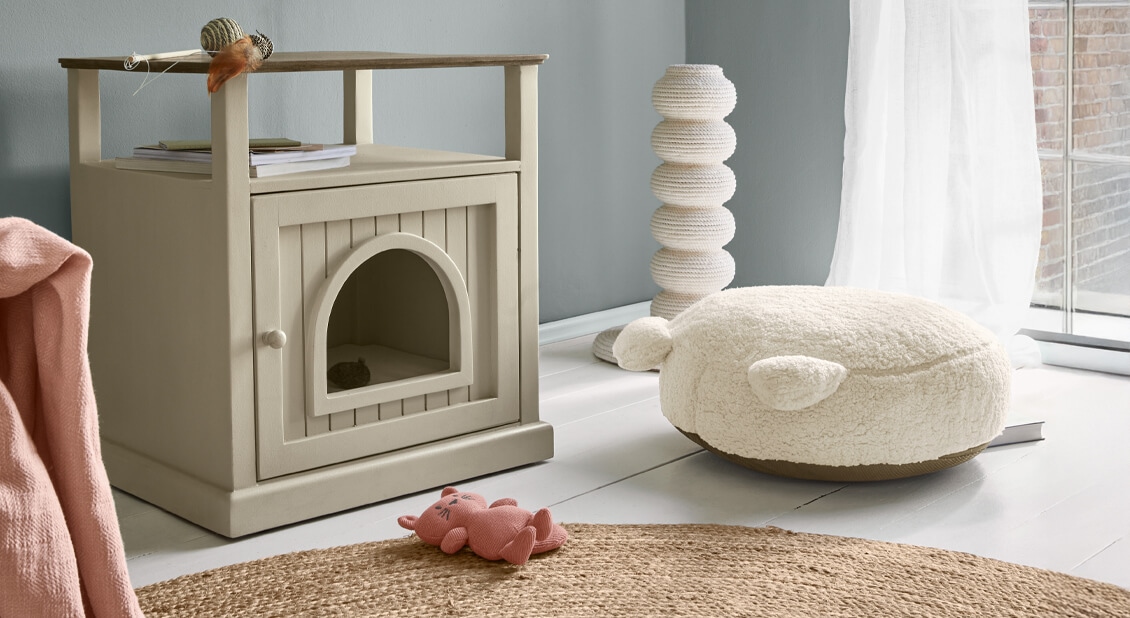 Katzenreich in Greige