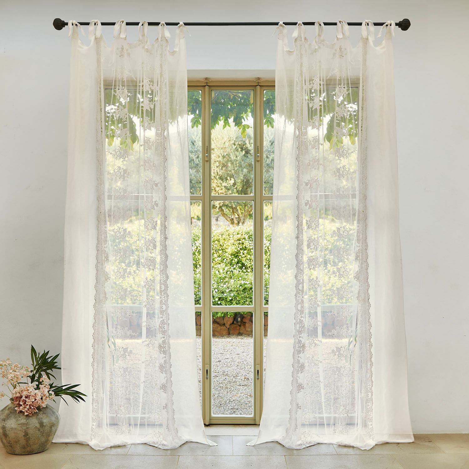Gardine Valek Transparente weisse Vorhänge mit feiner Spitze am Gardinenstab, elegante Fensterdekoration