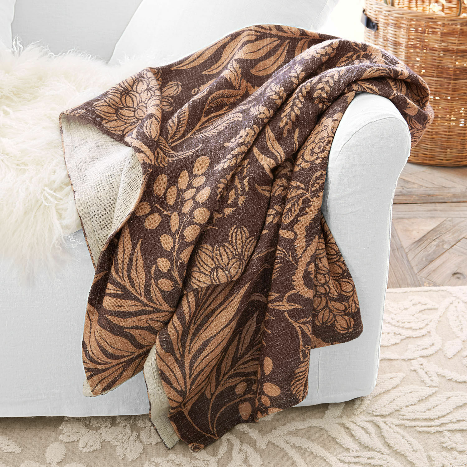 Plaid Carivelle Braune Decke mit floralem Blattmuster, weiches Material, dekoratives und praktisches Wohnaccessoire