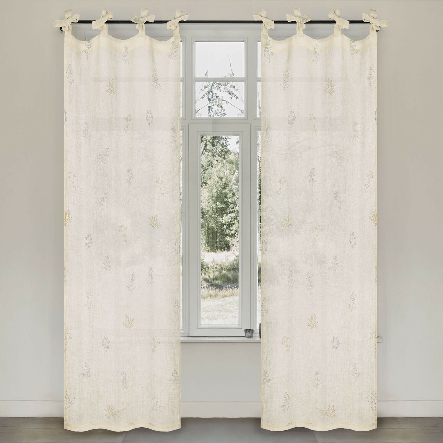 Gardine Hazelwick Beige Vorhänge aus leichtem Stoff mit feinem Blumenmuster, dekorative Fensterdekoration