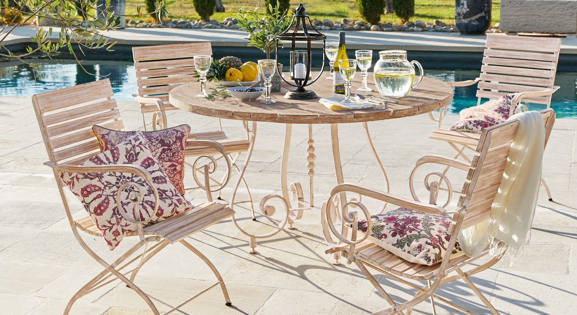 Outdoor French-Chic
