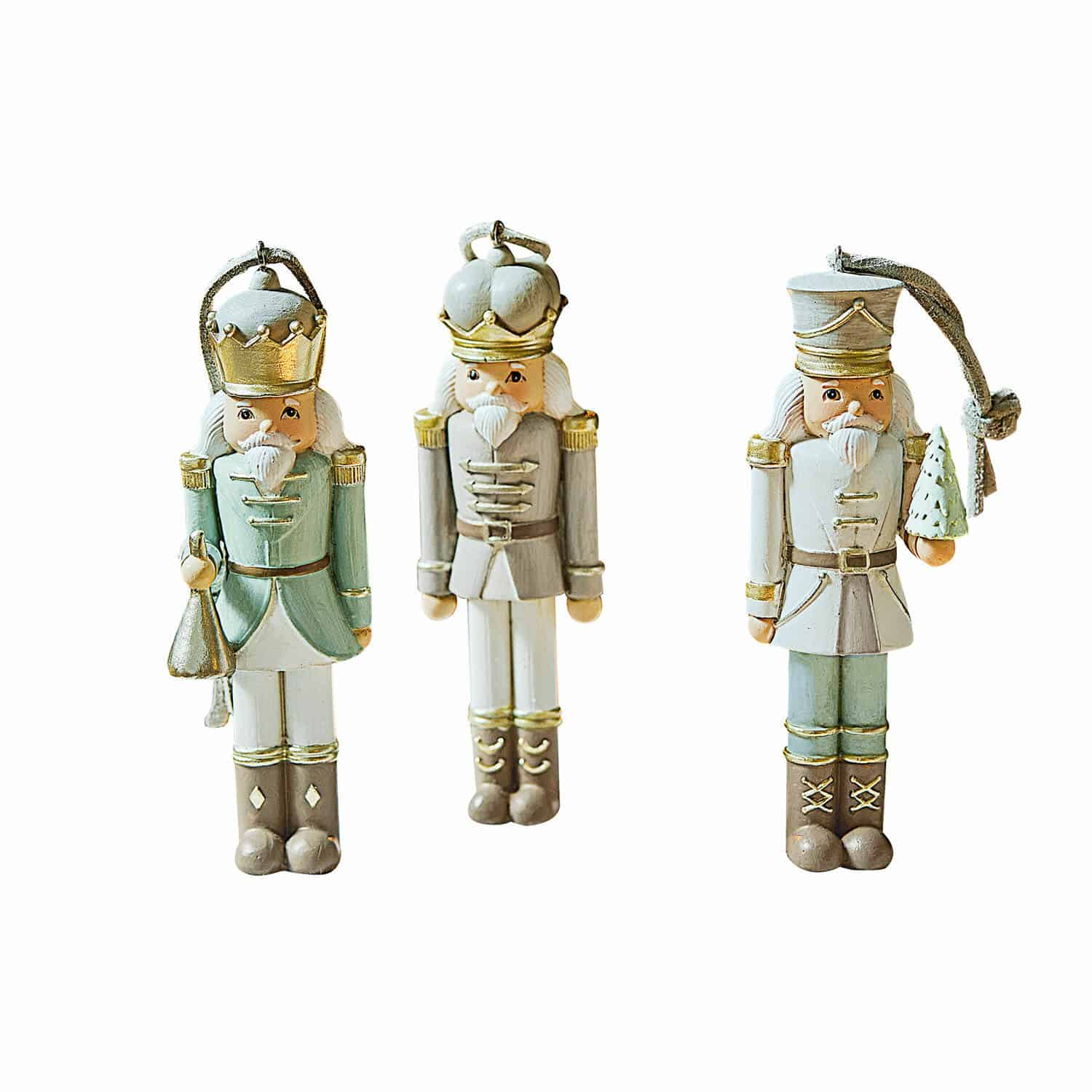 Anhänger 3er Set Randolph Set aus drei pastellfarbenen Holz-Nussknacker-Dekorationen mit Aufhängern für Weihnachten