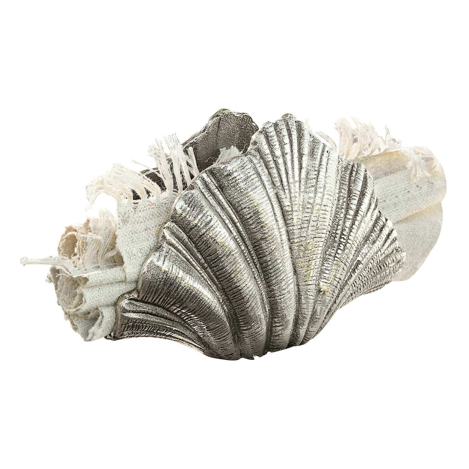 Deko-Objekt Montarel Metallserviettenring in Muschelform aus Silber mit weisser Leinenserviette