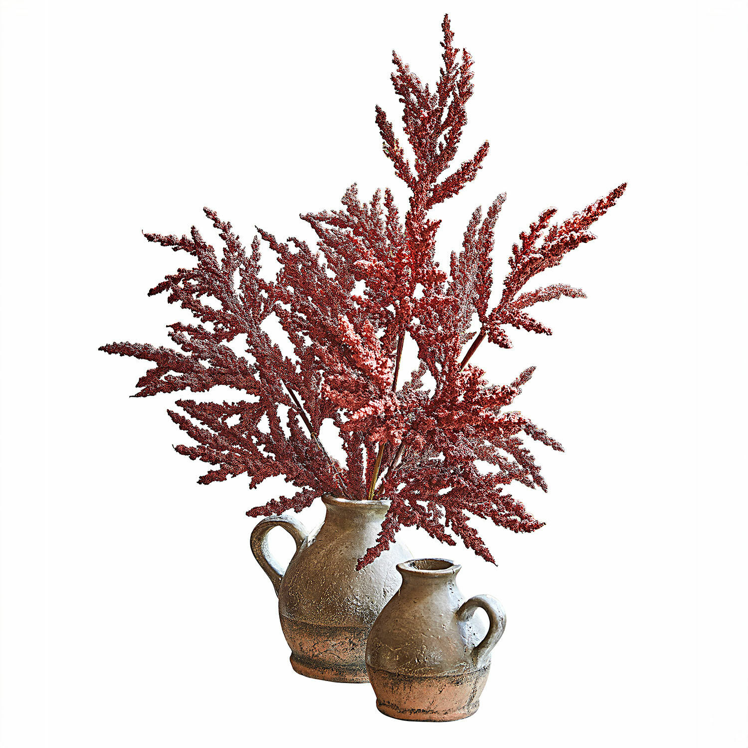 Deko-Blume 3er Set Trivane Zwei braune Tongefässe mit roten, getrockneten Blumen als dekorativer Akzent im Raum