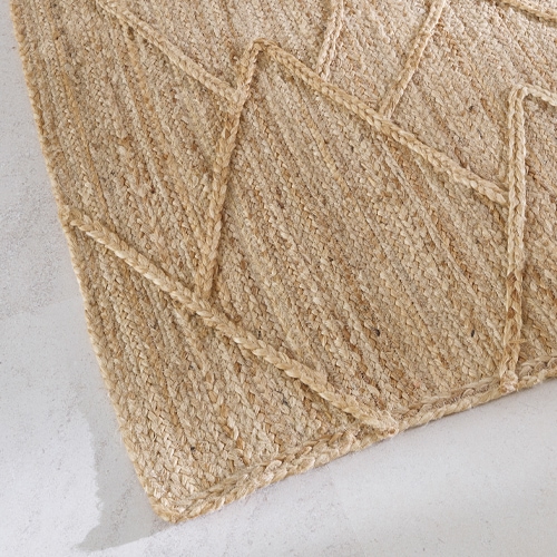 Natürlicher Juteteppich in Beige mit geometrischem Muster, ideal für nachhaltige Wohnräume
