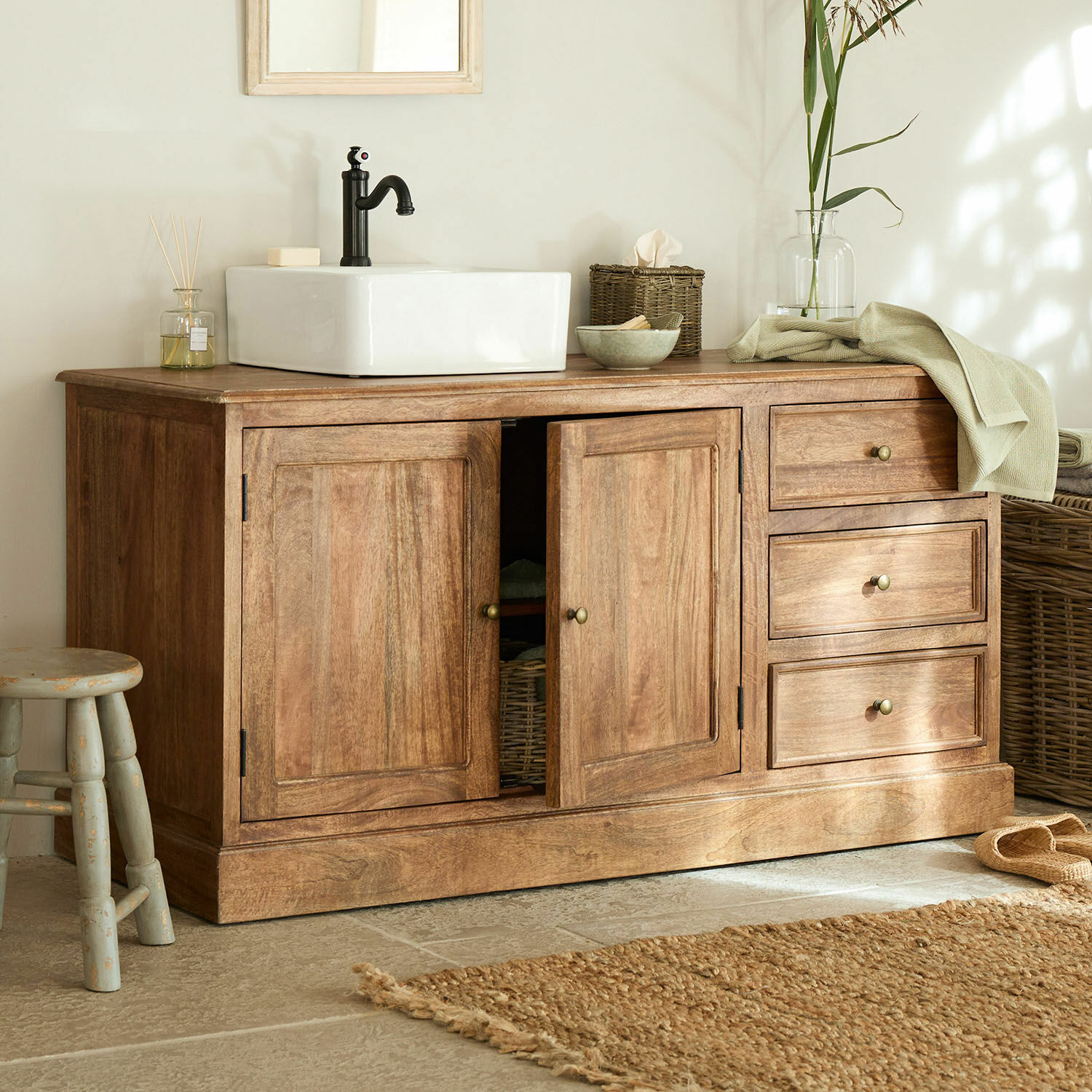 Waschtisch Dorchester Holz-Badezimmerschrank mit weissem Keramikwaschbecken und schwarzem Wasserhahn, Naturholzfarbe