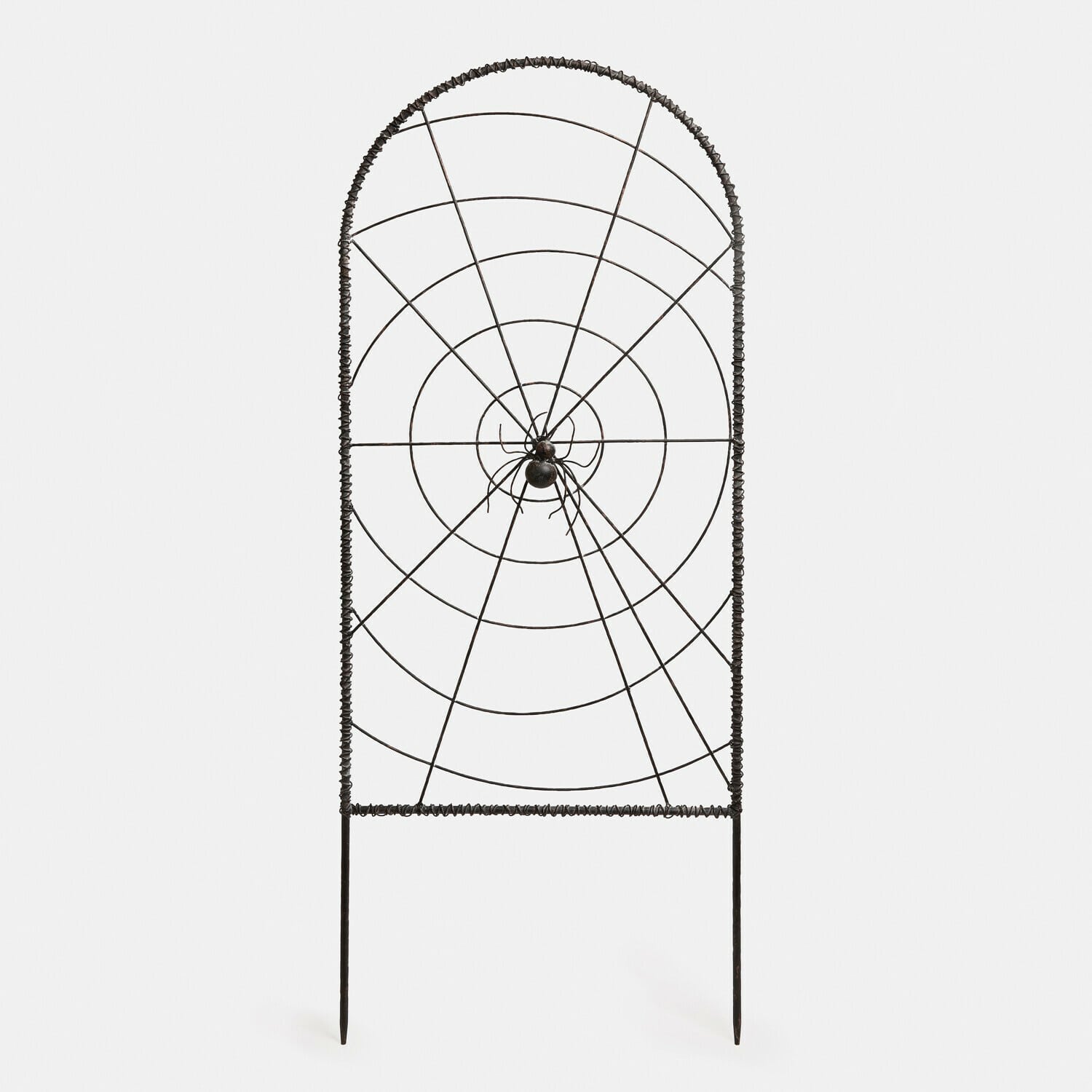 Metall-Gartendekoration in Spinnennetzform mit schwarzer Spinne, Aussendekoration