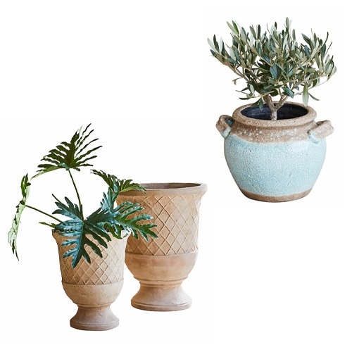 Set aus Terrakottatöpfen in Beige und Blau für Wohn- und Gartendekoration