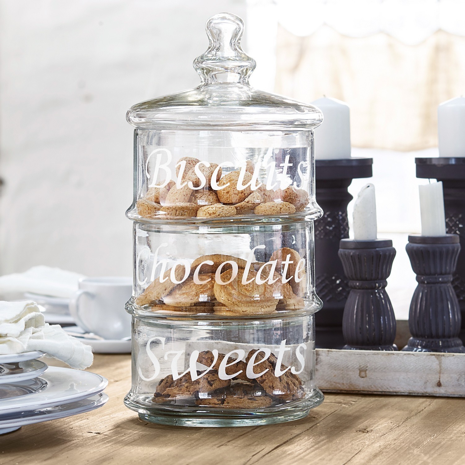 Glasdose Aletta Glasbehälter mit drei Fächern für Kekse, Schokolade und Süssigkeiten auf Holztisch