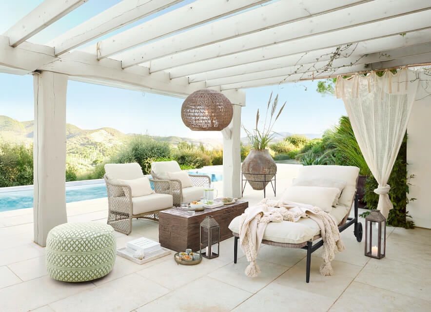 Weiße Pergola-Träume