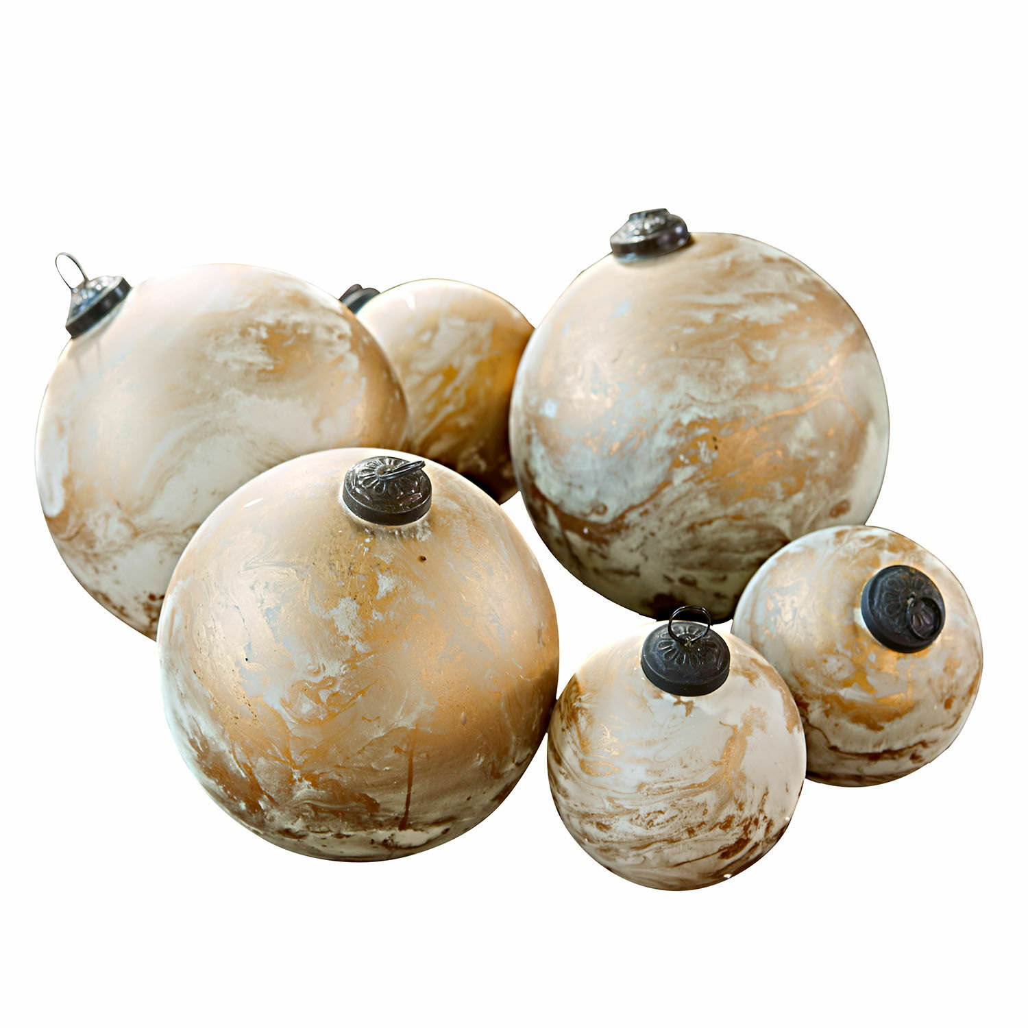 Weihnachtskugel 6er Set Nymeria Set aus sechs dekorativen Weihnachtskugeln mit beigem und goldenem Marmormuster