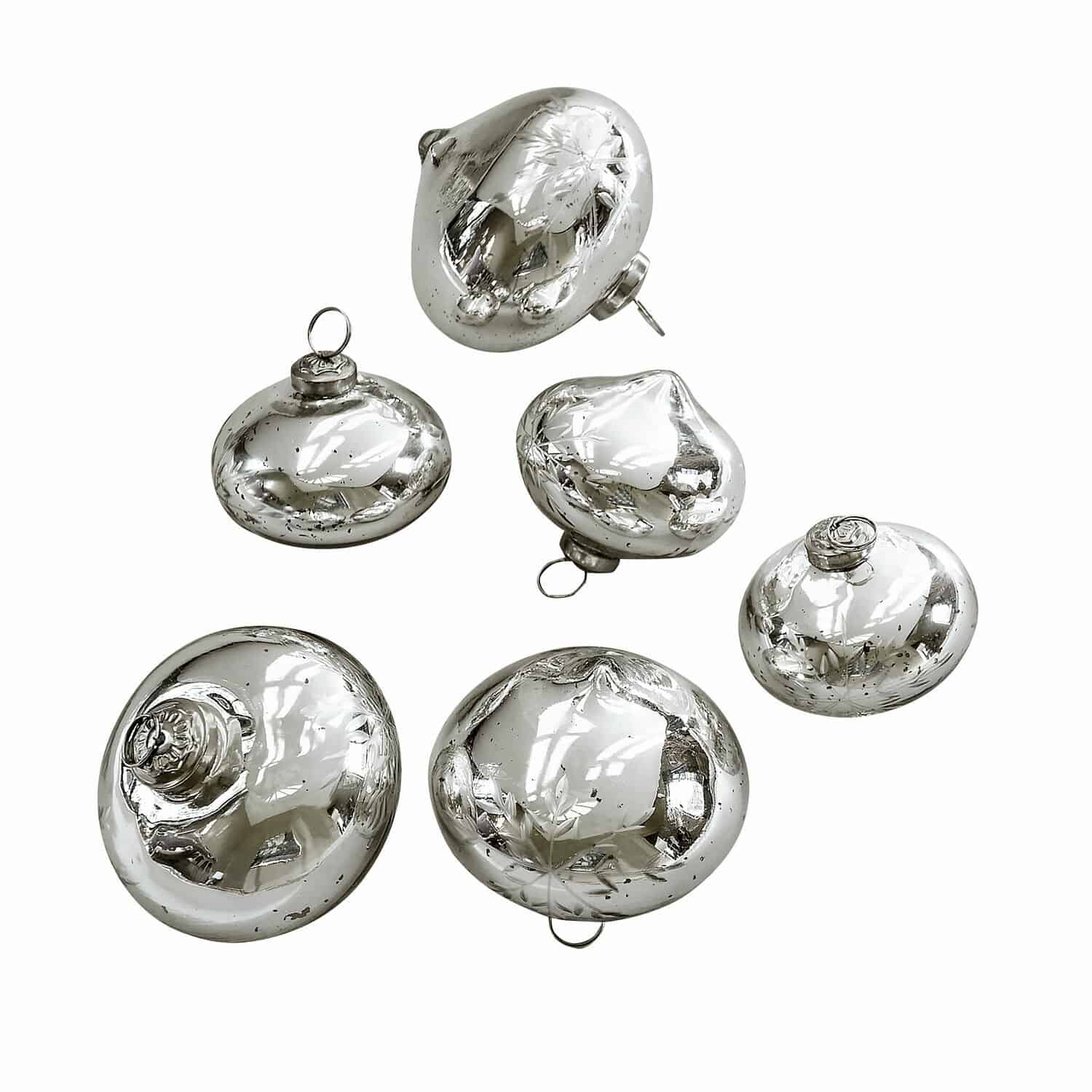 Weihnachtskugeln 6er Set Isaulie Sechs silberne Weihnachtskugeln aus Glas mit unregelmässiger Form als Christbaumschmuck