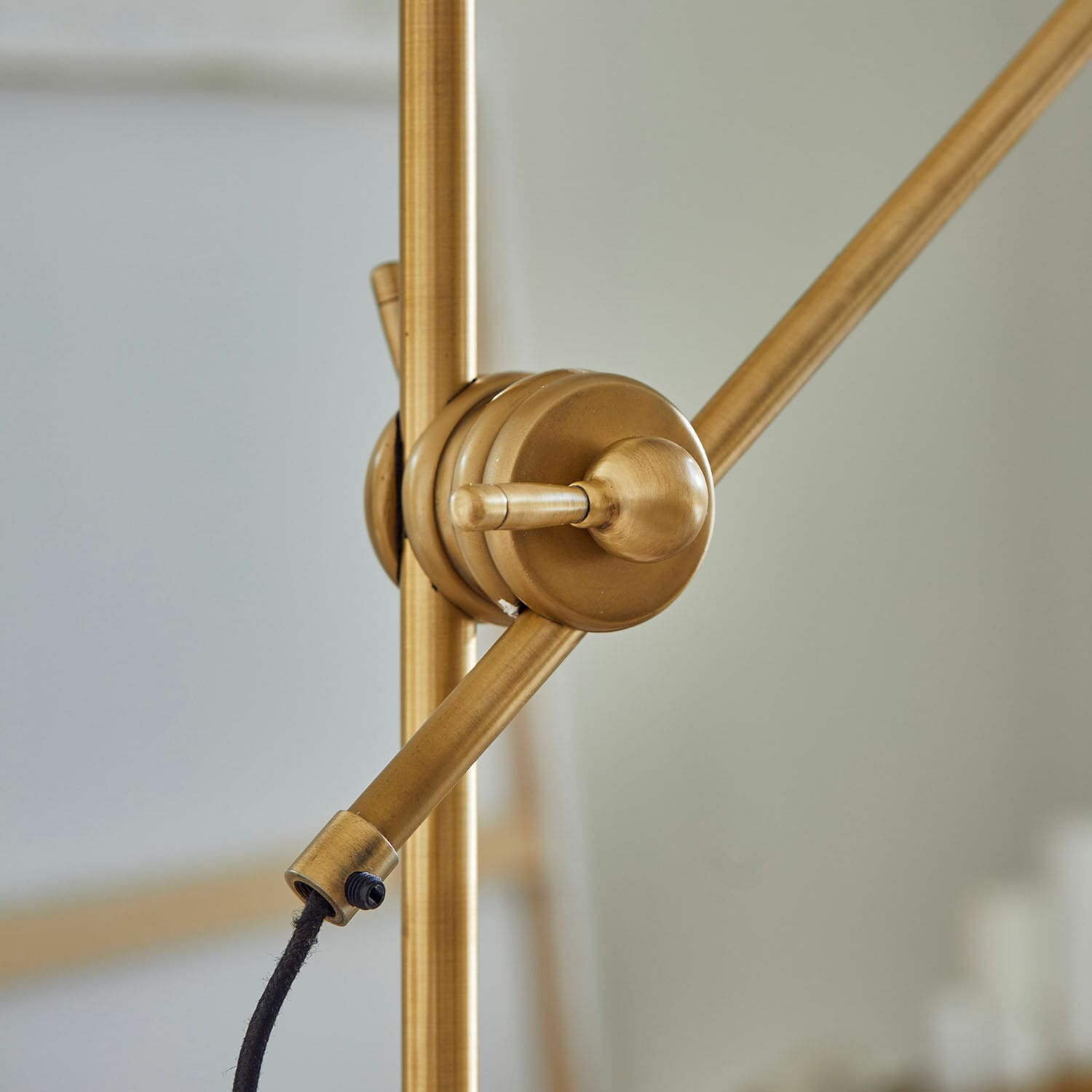 Stehlampe Delacroille