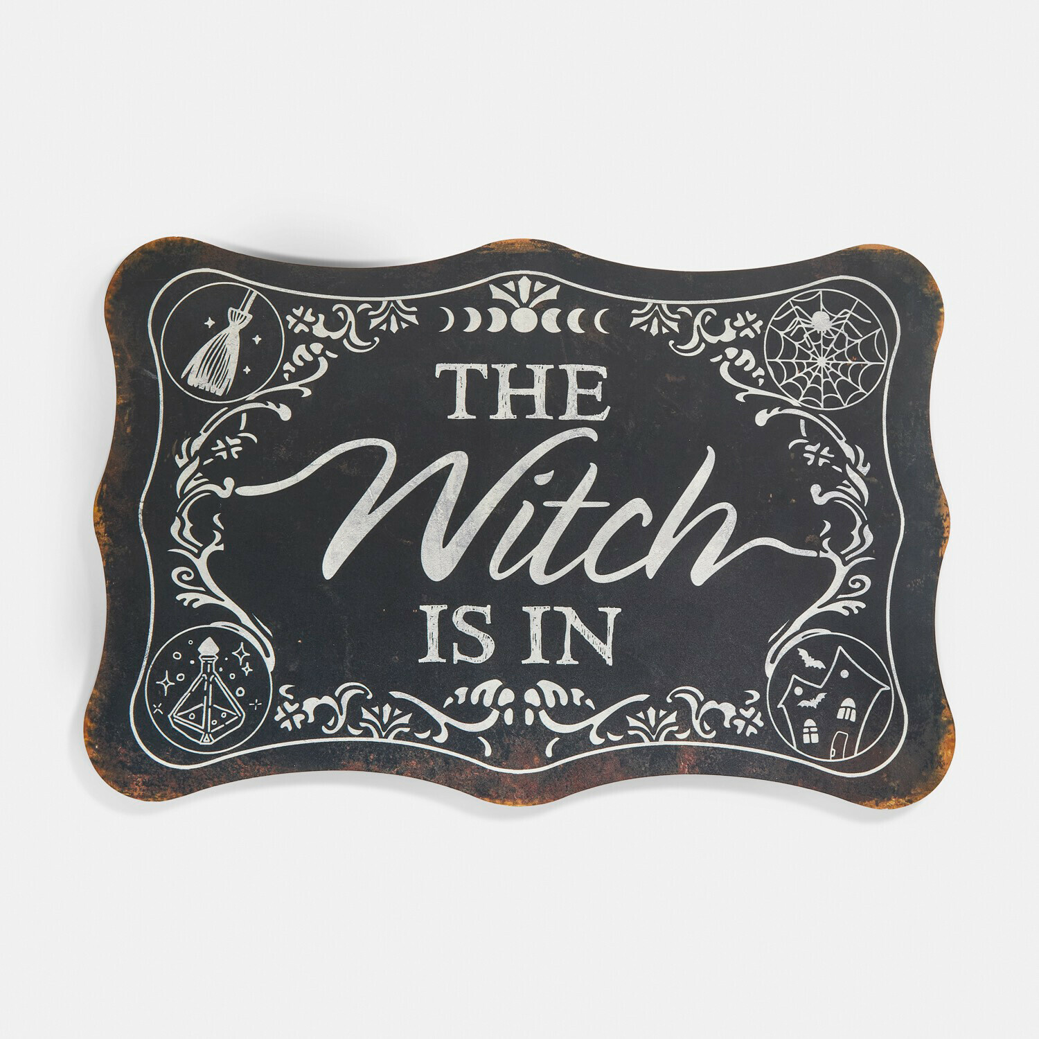 Deko-Schild Talmora Schwarzes Metallschild mit Aufschrift The Witch Is In und Halloween-Motiven als Dekoration