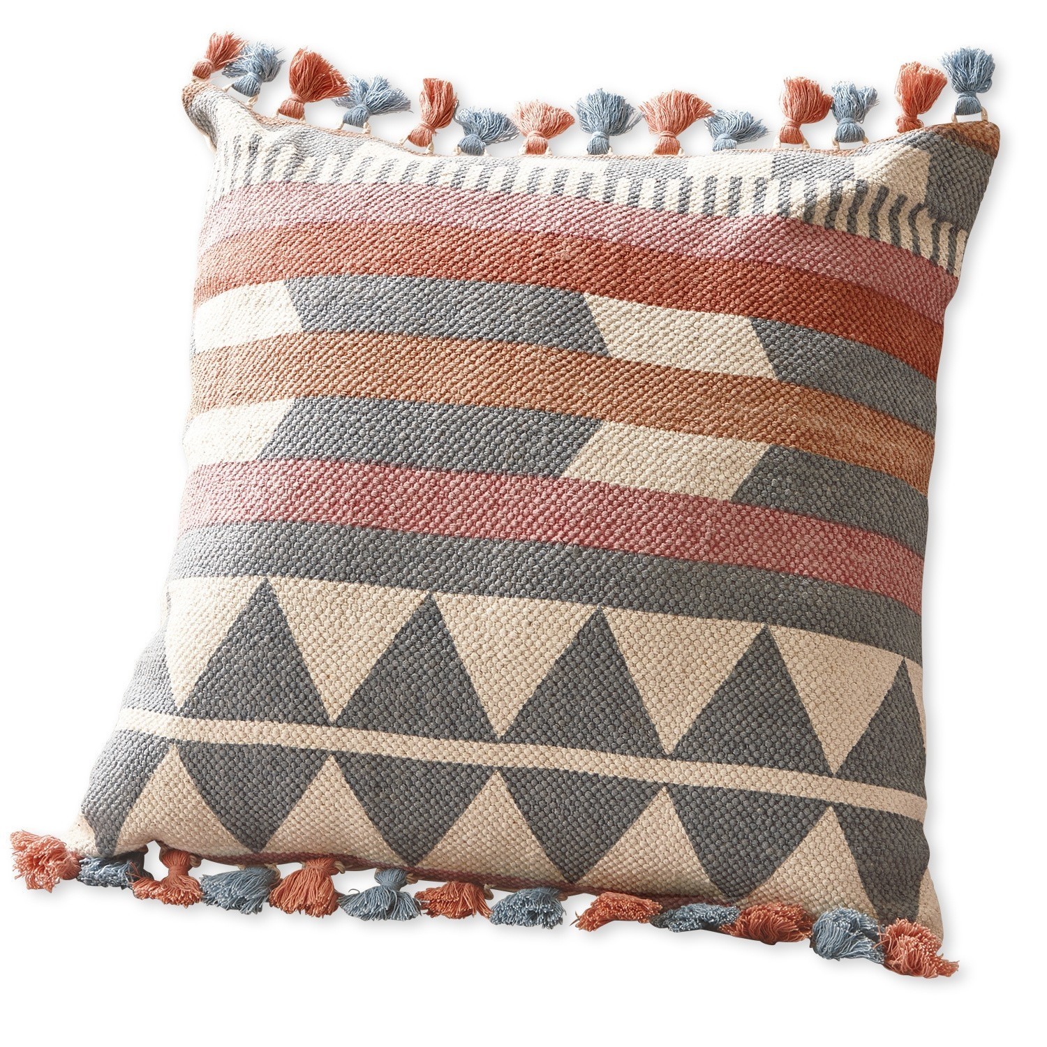 Dekoratives Baumwollkissen mit geometrischem Muster in Blau, Rosa und Beige mit bunten Quasten