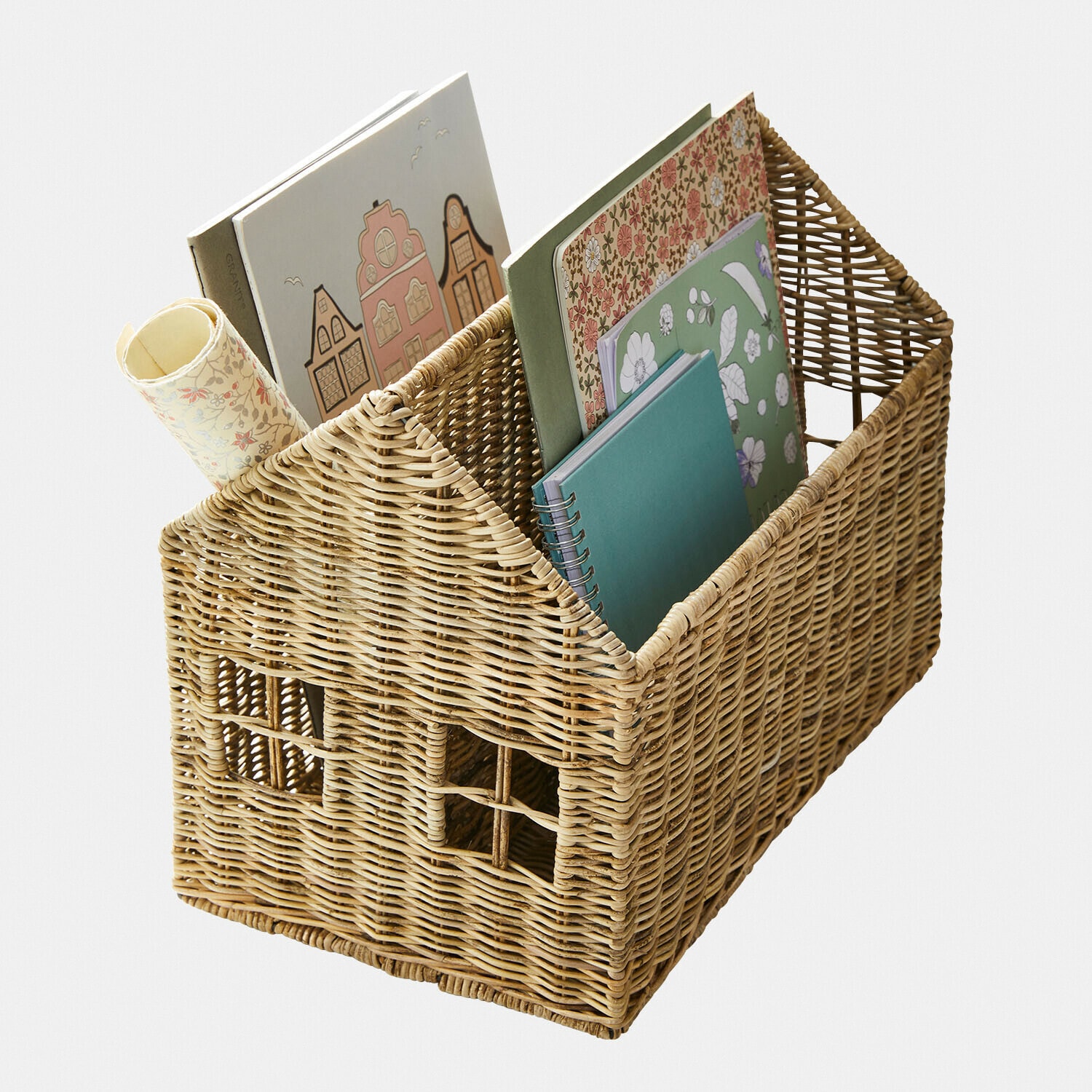Hauskörbchen Tillyroo Wiklinerkorb in Hausform mit Fächern für Bücher und Notizbücher in Pastellfarben