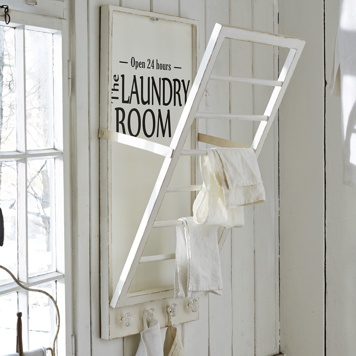 Handtuchhalter Laundry Room Weisser Holz-Handtuchhalter mit Schriftzug Laundry Room für Bad oder Waschküche