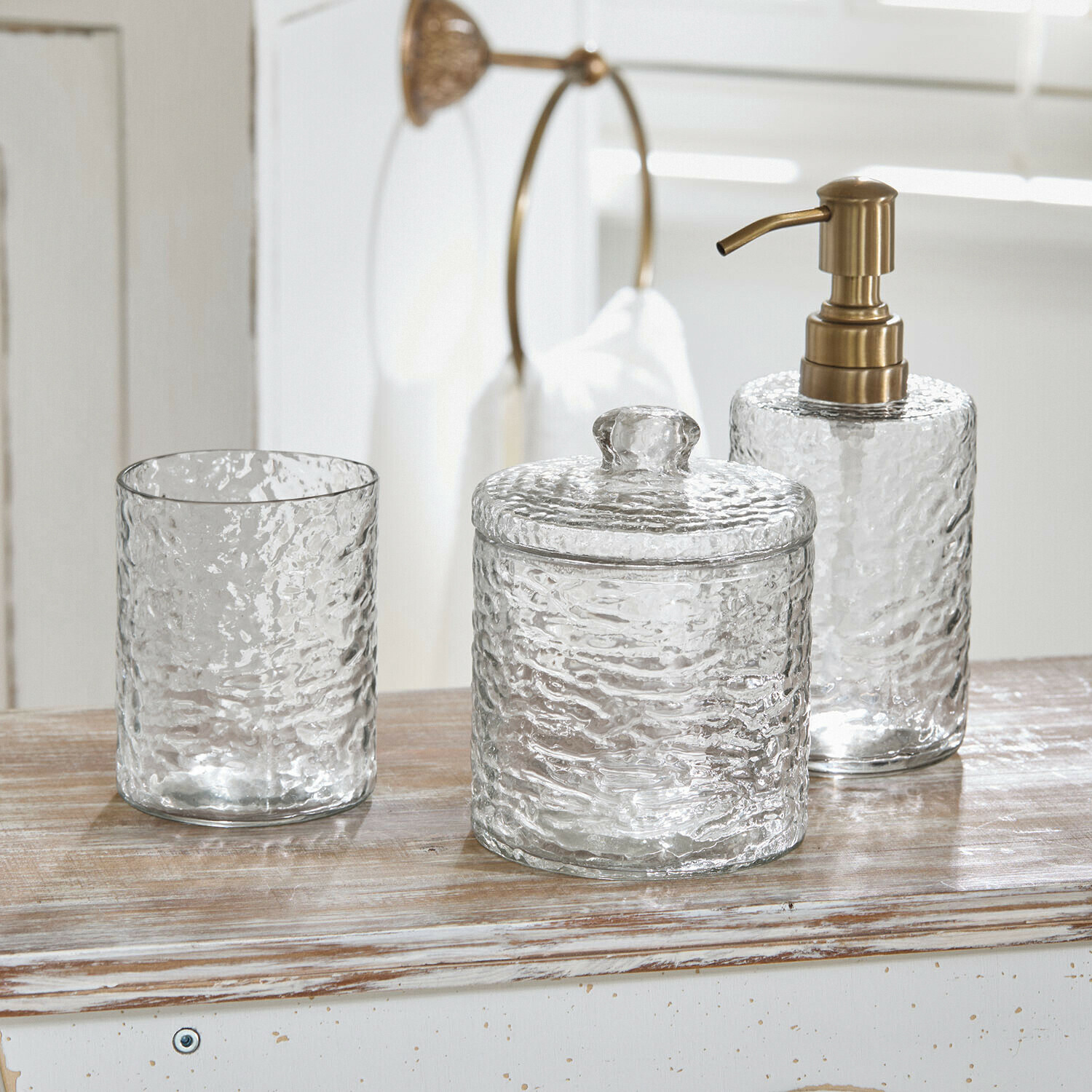Bad-Set Pont du Luxe Transparentes Glas-Badezimmer-Set mit Seifenspender und Behälter, goldfarbener Metallkopf