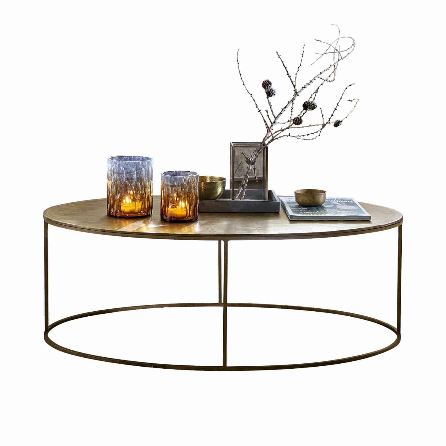 Couchtisch Leron Runder Couchtisch mit Metallgestell und naturfarbiger Holzplatte, dekoriert mit Accessoires