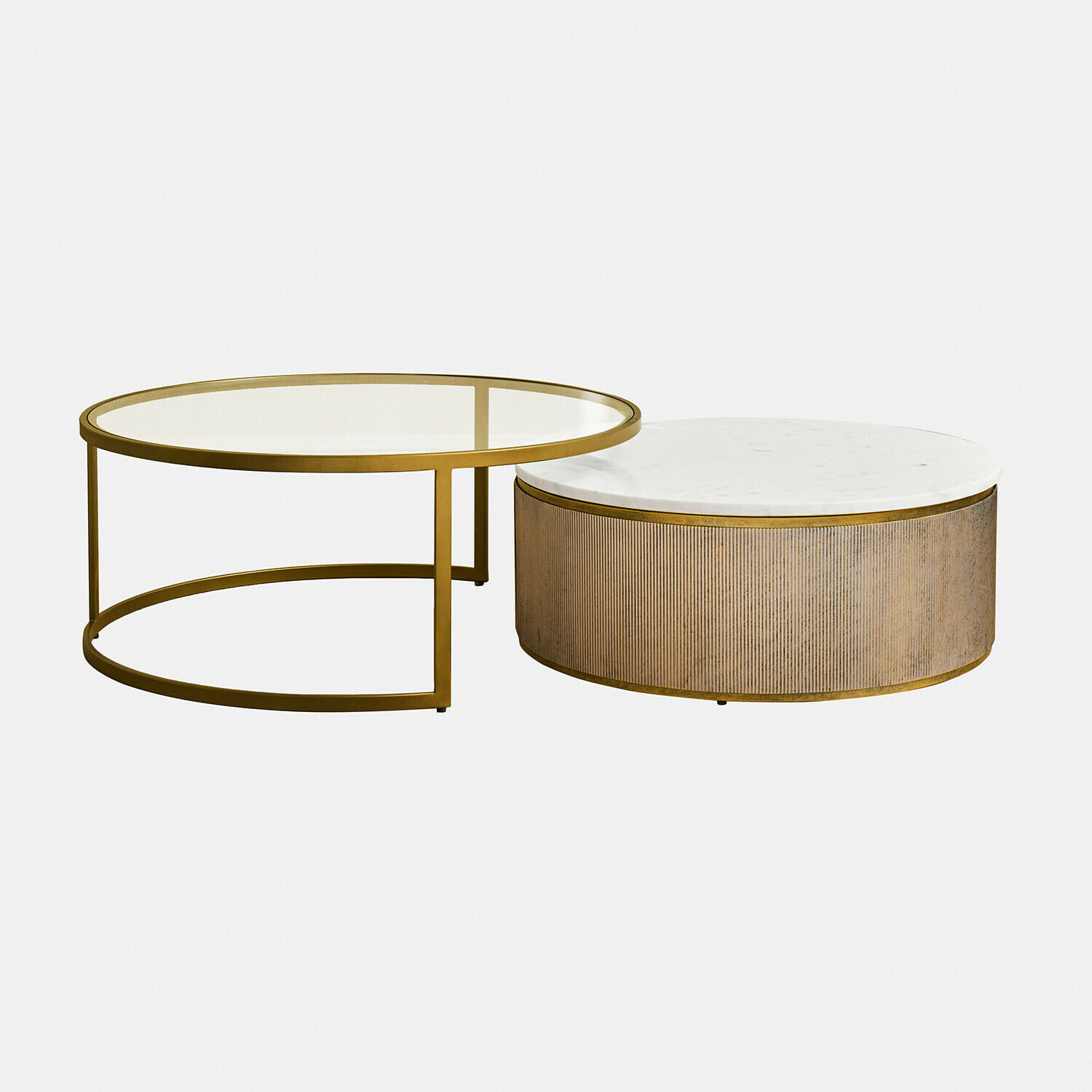 Couchtisch 2er Set Venshire Zweier-Set runder Couchtische mit goldfarbenem Metallgestell und weißem Marmor- sowie Glasplatte
