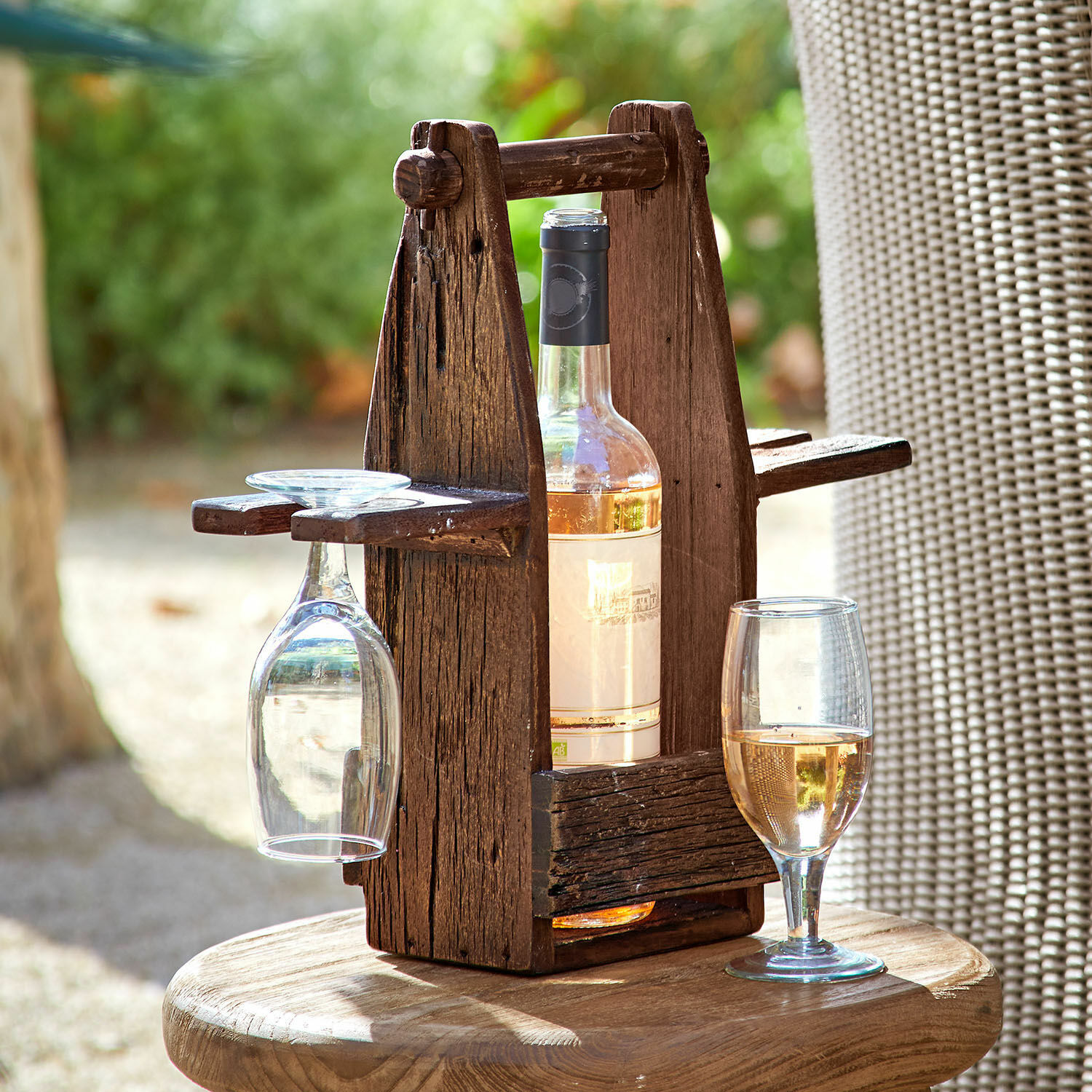 Flaschenhalter mit Gläsern Préalon Rustikaler Weinflaschenhalter aus Holz mit Platz für Flasche und Weingläser, braun
