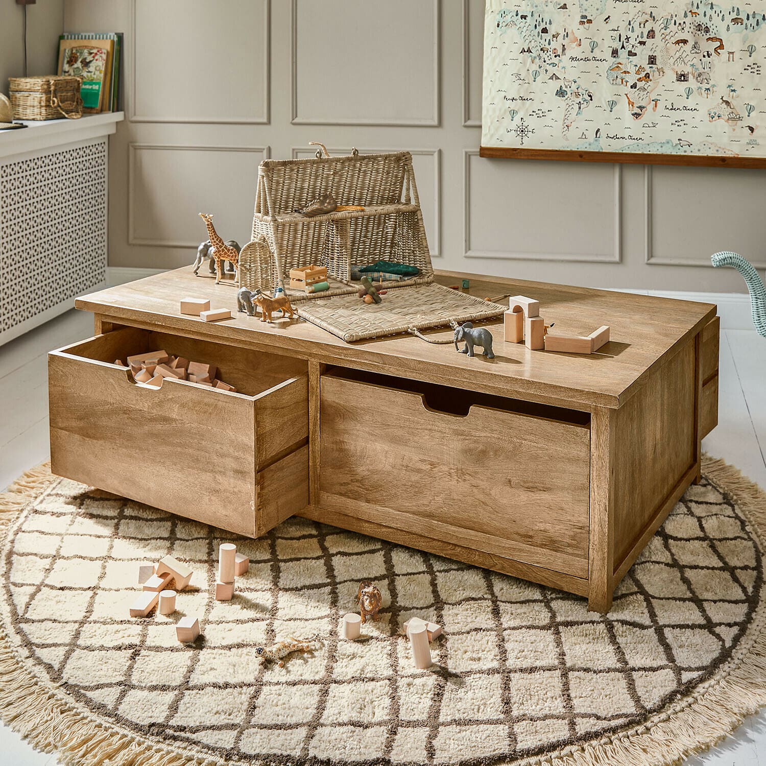 Kinderspieltisch Solanin
