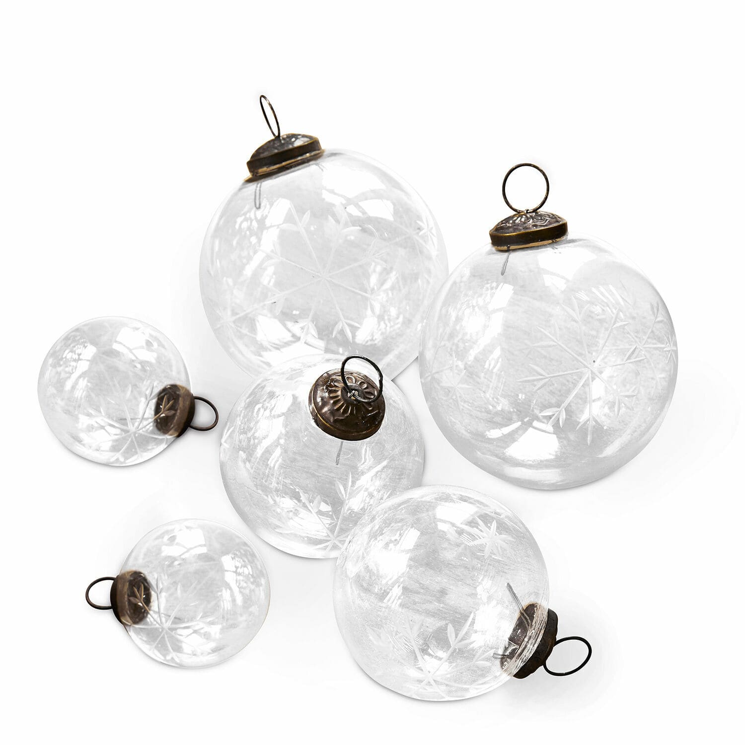 Weihnachtsschmuck 6er Set Coro Set aus transparenten Glas-Weihnachtskugeln mit Metallösen und Sternmuster zur Dekoration