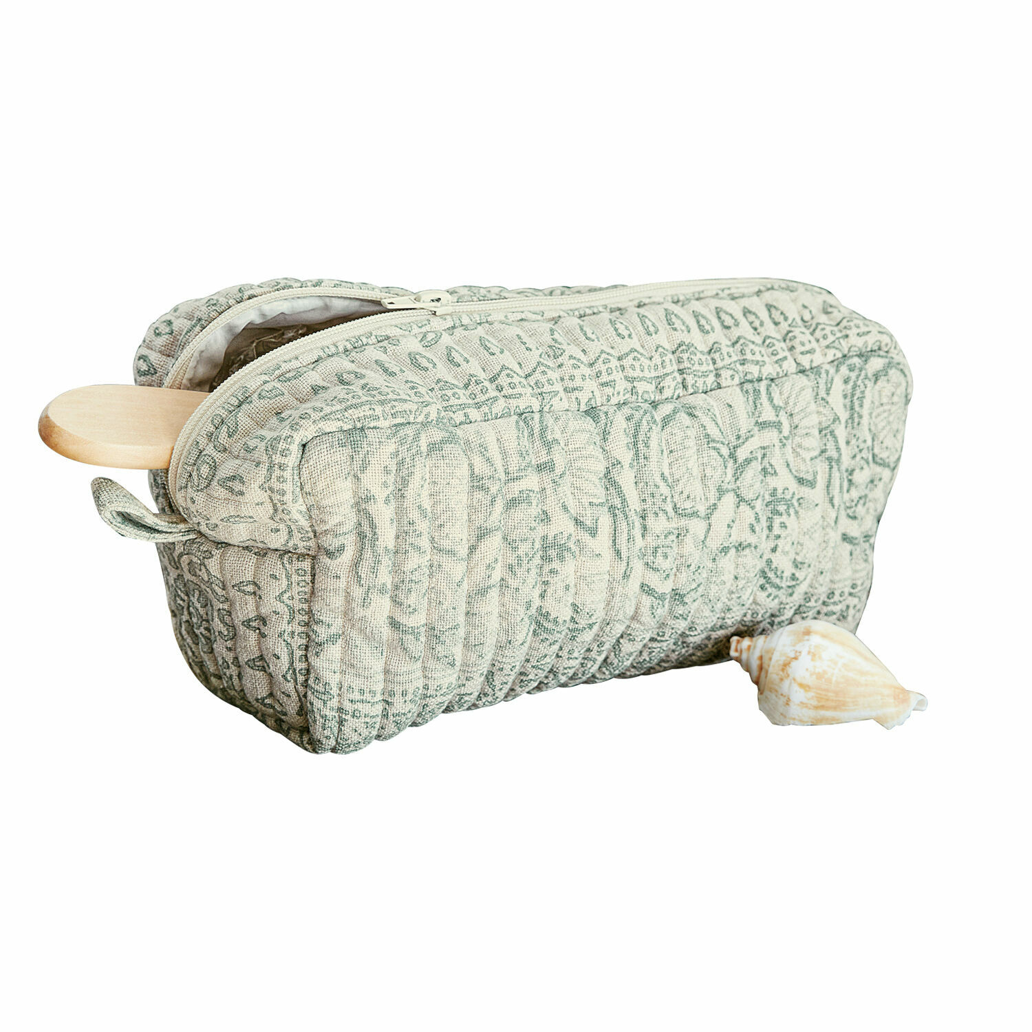 Täschchen Saône Gepolsterte Kosmetiktasche aus Stoff mit grünem Muster auf hellem Grund, praktischer Reiseorganisator