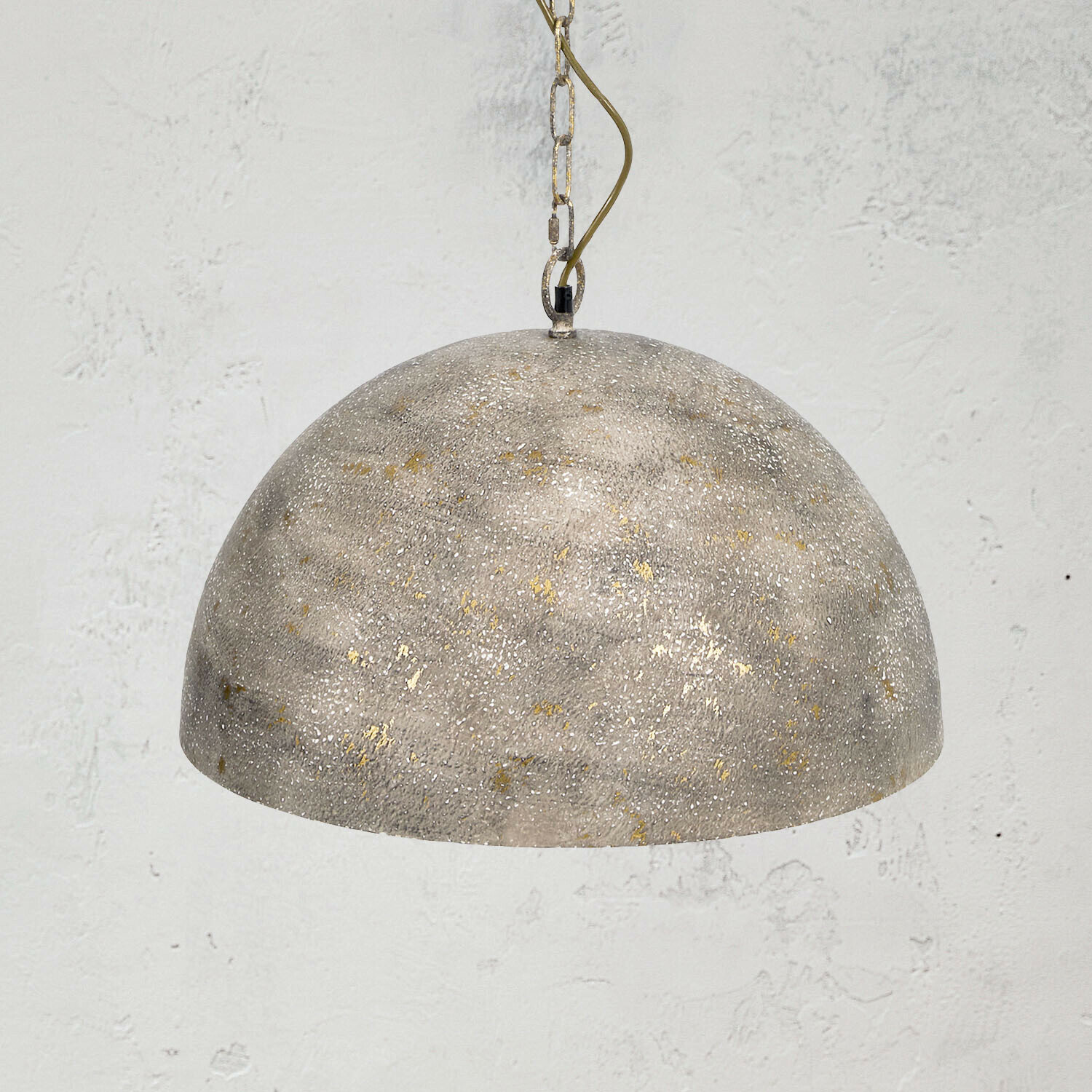 Hängelampe Ashton Hängeleuchte mit rostigem Metallschirm und warmgoldenem Innenraum für gemütliche Beleuchtung
