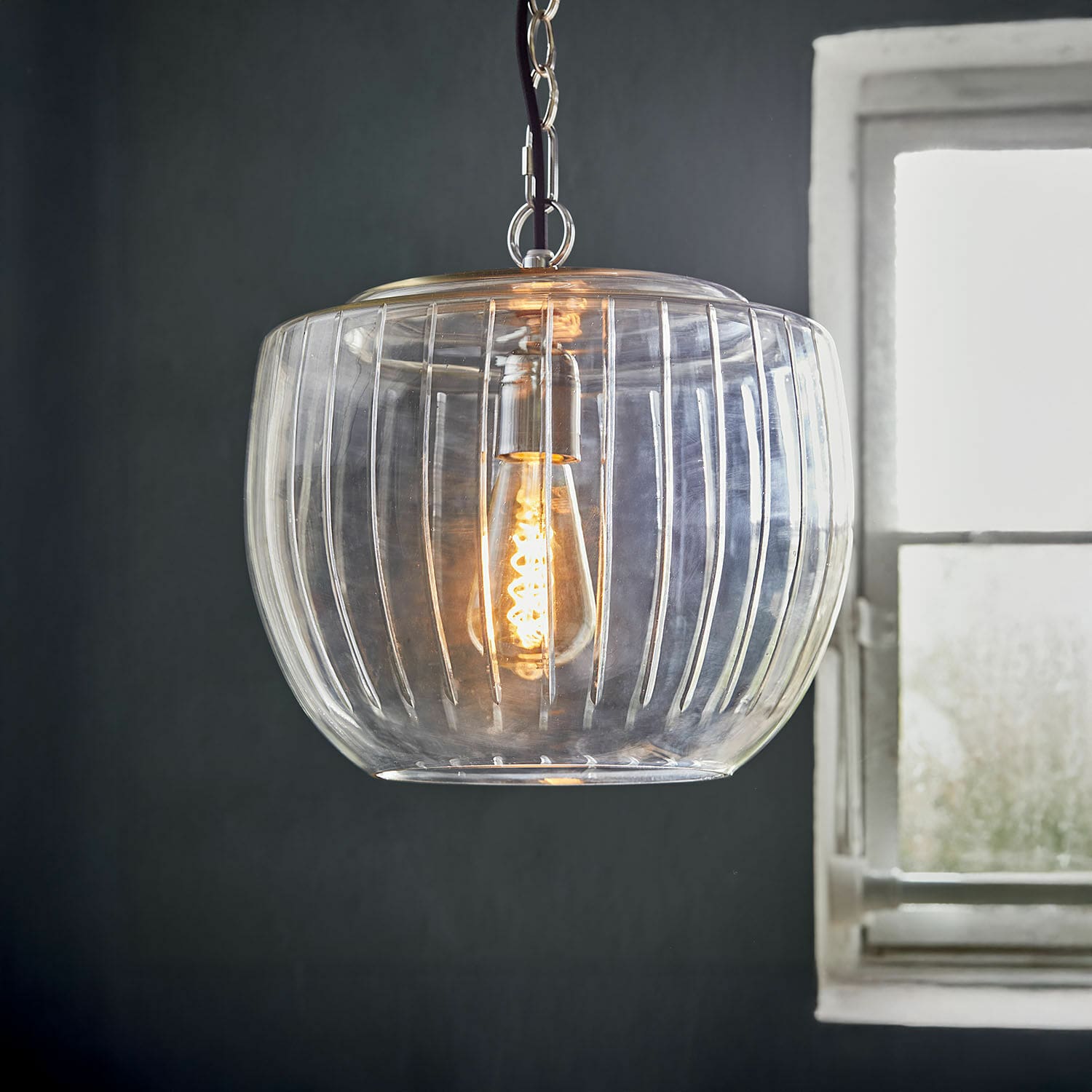 Hängelampe Aubrelle Transparente Glas-Hängeleuchte mit dekorativer Glühbirne, modernes Wohnraumlicht