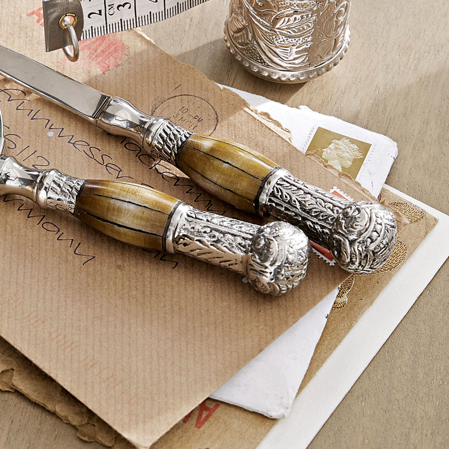 Brieföffner und Lupe Rove