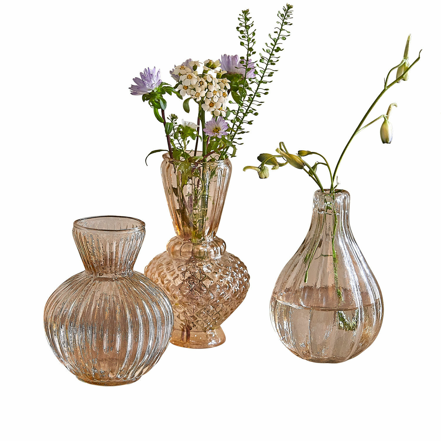 Vase 3er Set Faunelle Set aus drei transparenten Glasvasen mit zarten Blumen, stilvolle Tischdekoration.