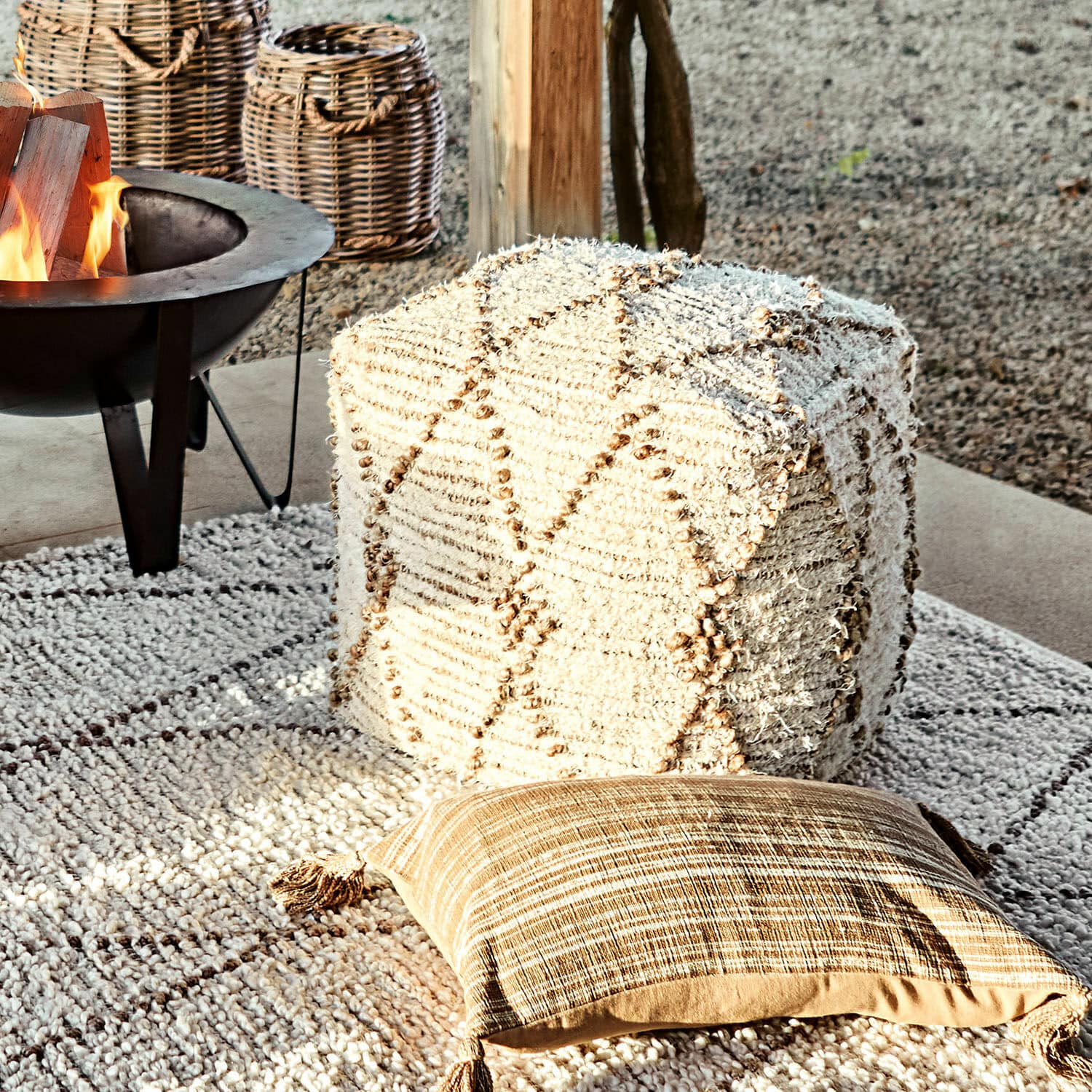Hocker Louka