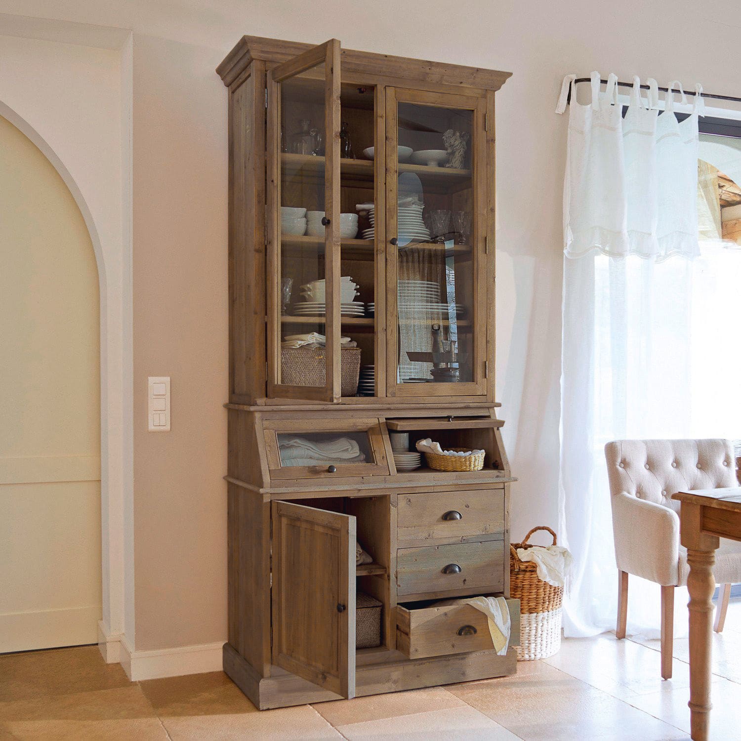 Schrank South Sanford