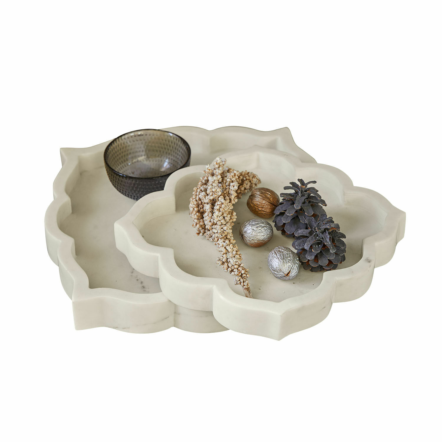 Schale 2er Set Melisune Weiße Marmor-Tabletts in Blumenform mit Dekoration und Glasschale