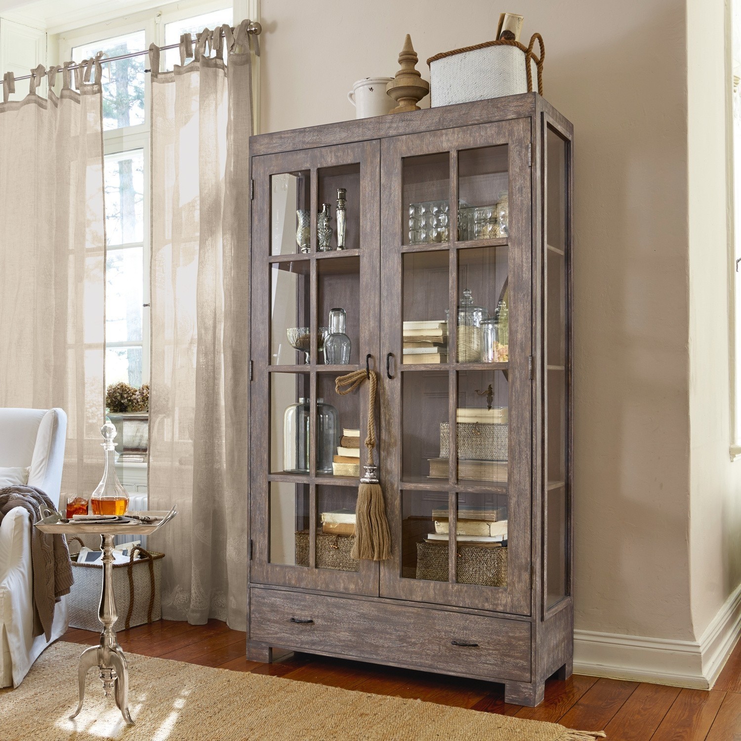 Schrank Jessup